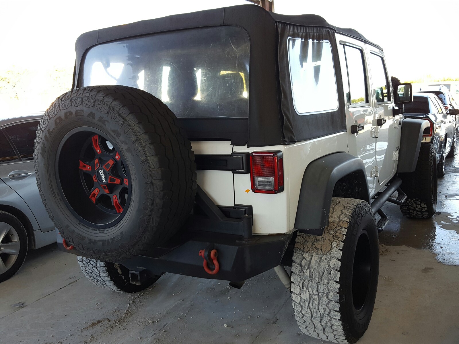 2015 Jeep Wrangler Unlimited Sport Белый vin: 1C4BJWDG4FL548607