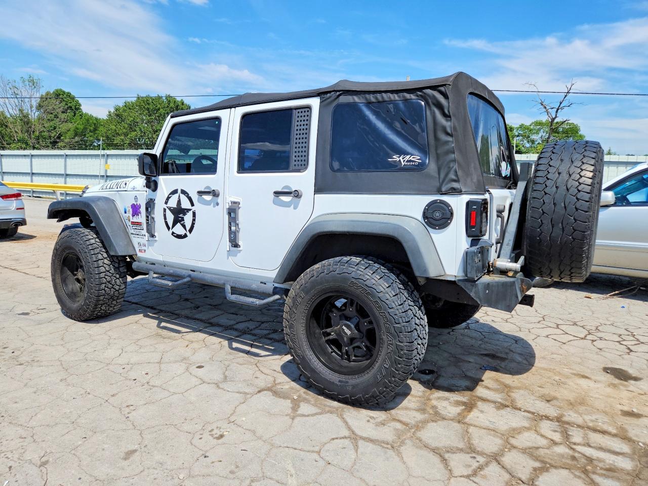 2015 Jeep Wrangler Unlimited Sport Белый vin: 1C4BJWDG4FL548607