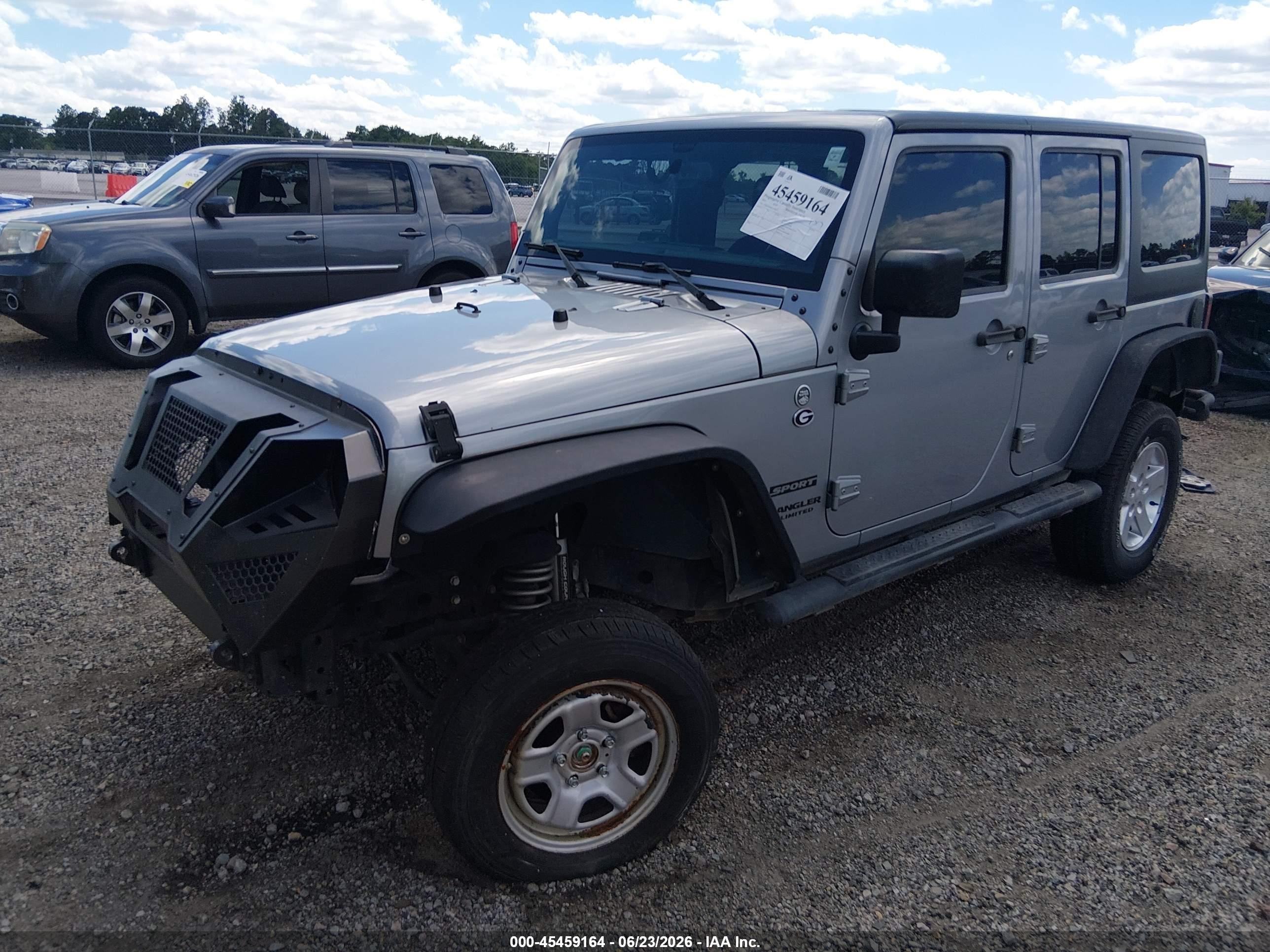 2015 Jeep Wrangler Unlimited Sport Gray vin: 1C4BJWDG4FL569313
