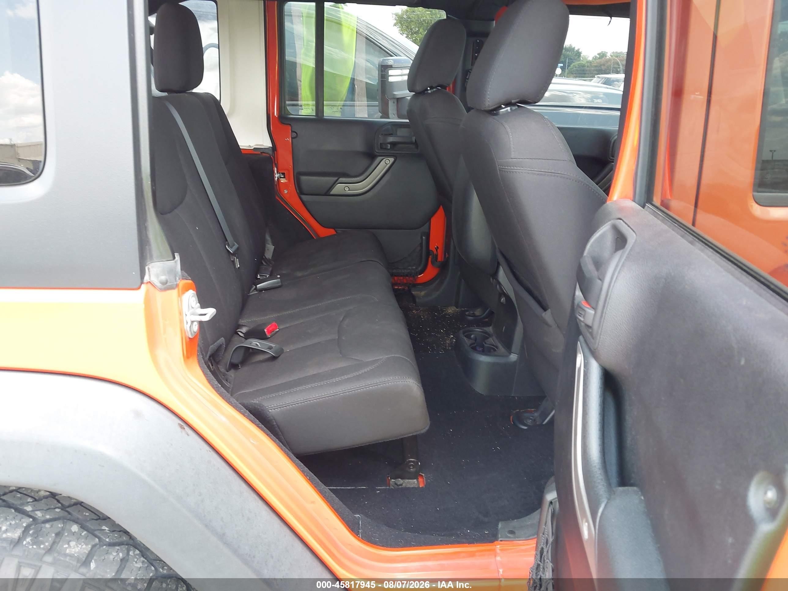 2015 Jeep Wrangler Unlimited Sport Оранжевый vin: 1C4BJWDG4FL628361