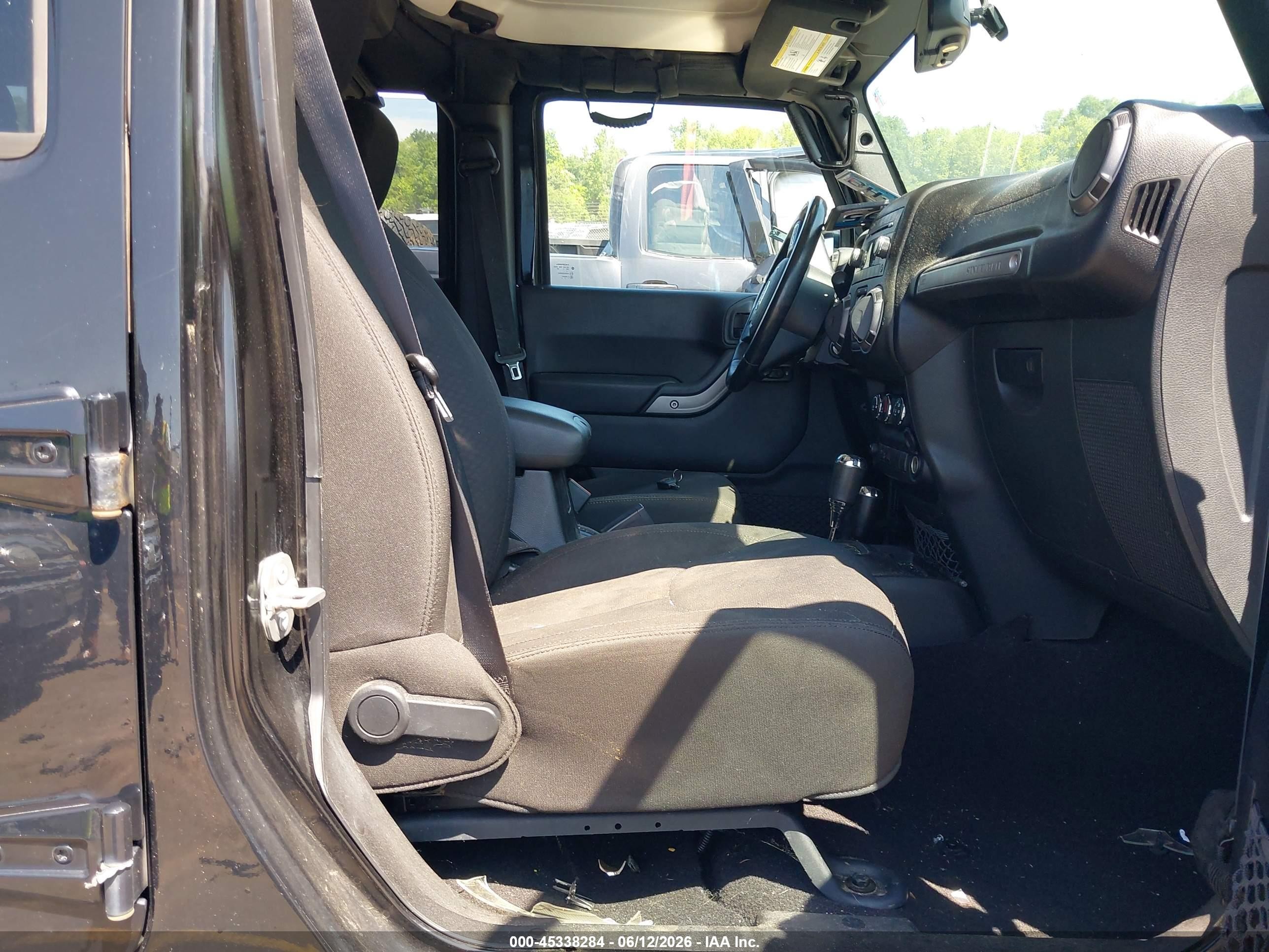 2015 Jeep Wrangler Unlimited Sport Black vin: 1C4BJWDG4FL750881