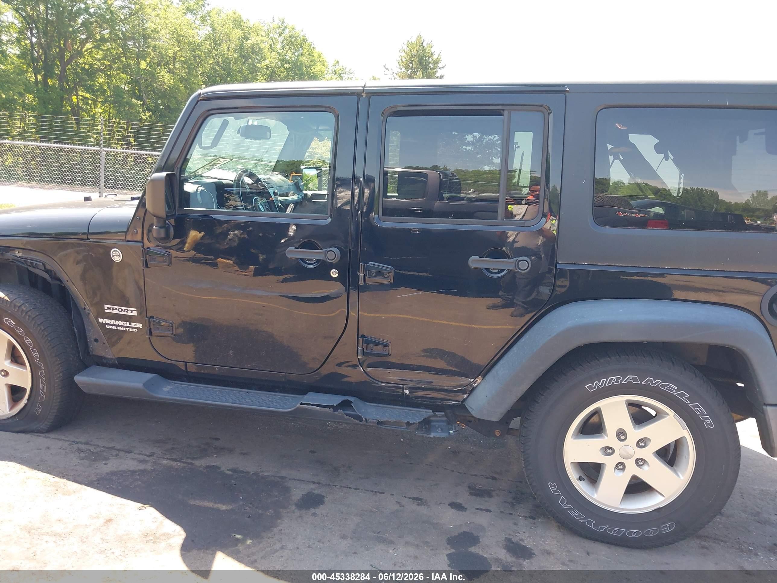 2015 Jeep Wrangler Unlimited Sport Black vin: 1C4BJWDG4FL750881