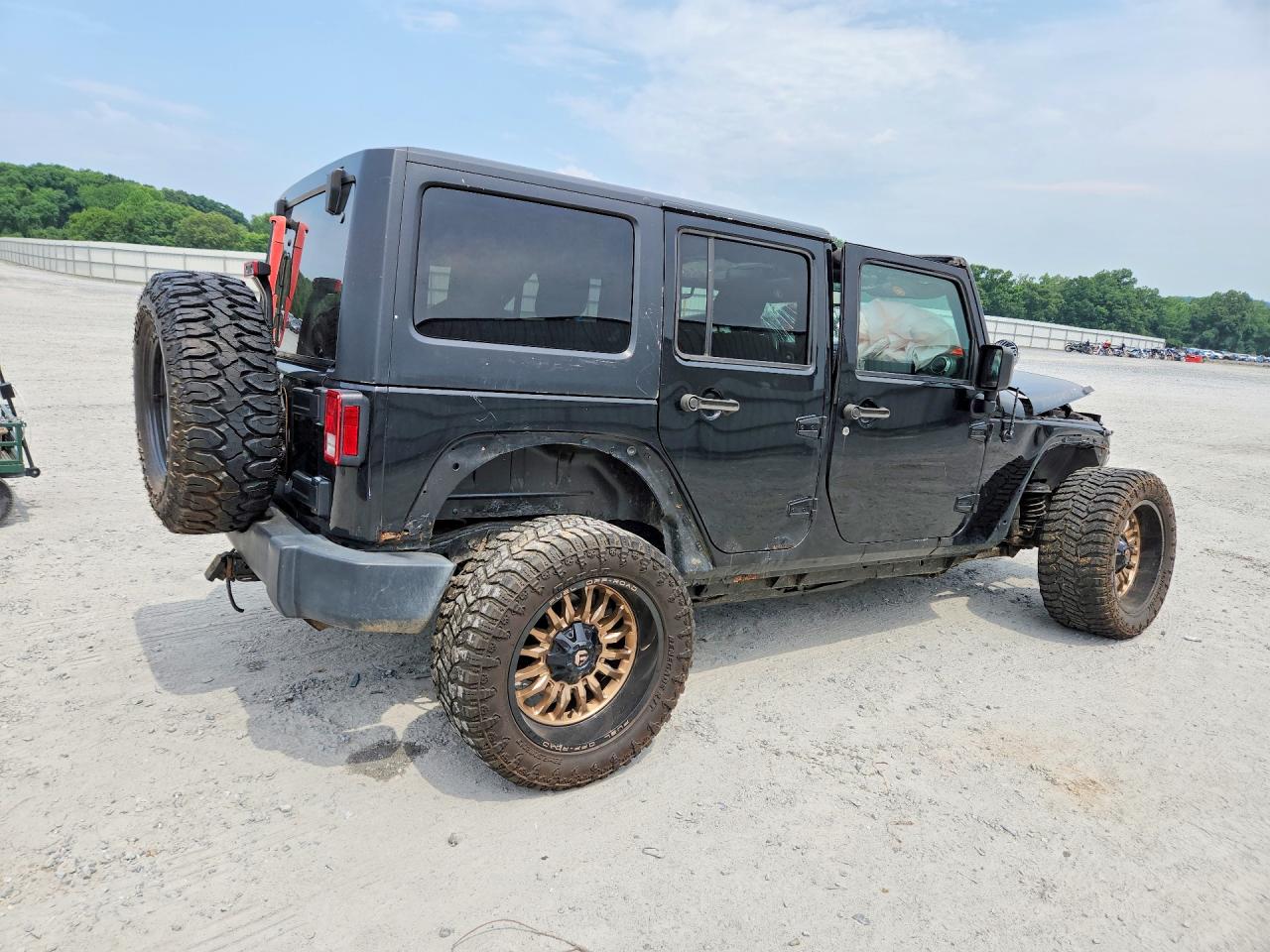 2016 Jeep Wrangler Unlimited Sport Black vin: 1C4BJWDG4GL130906