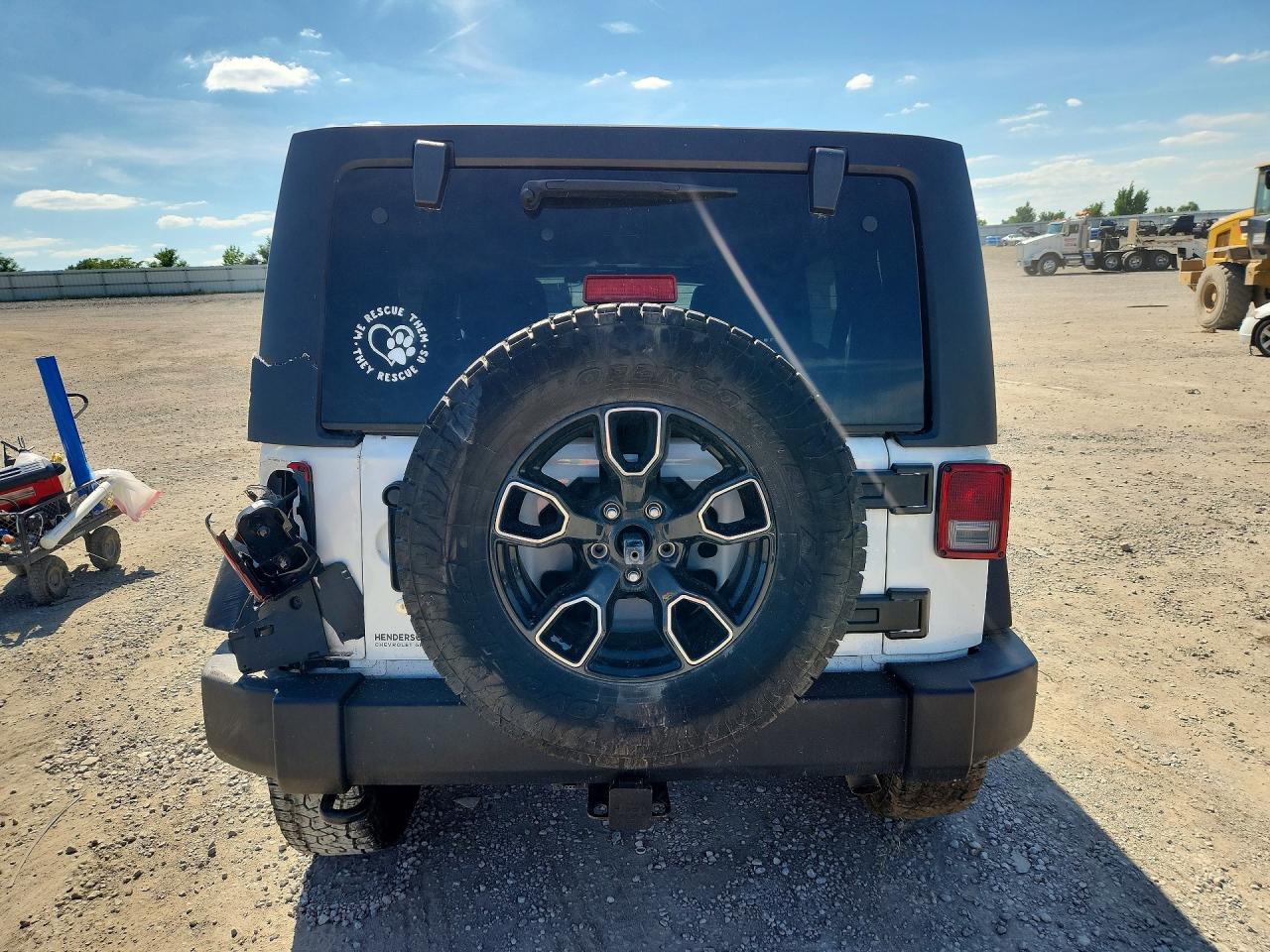 2017 Jeep Wrangler White vin: 1C4BJWDG4HL745604