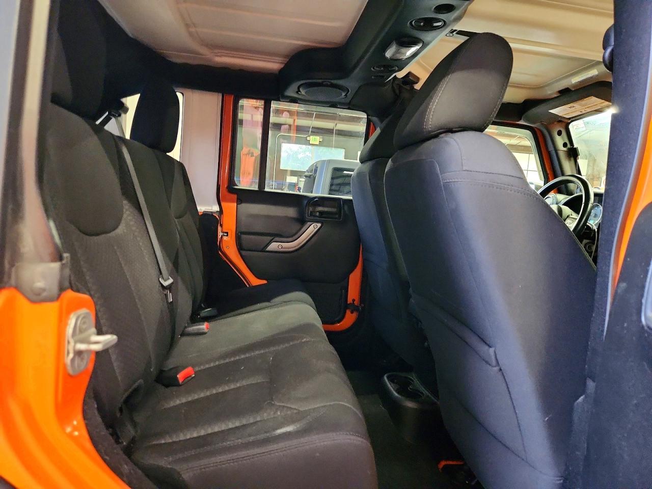 2013 Jeep Wrangler Unlimited Sport Orange vin: 1C4BJWDG5DL520120