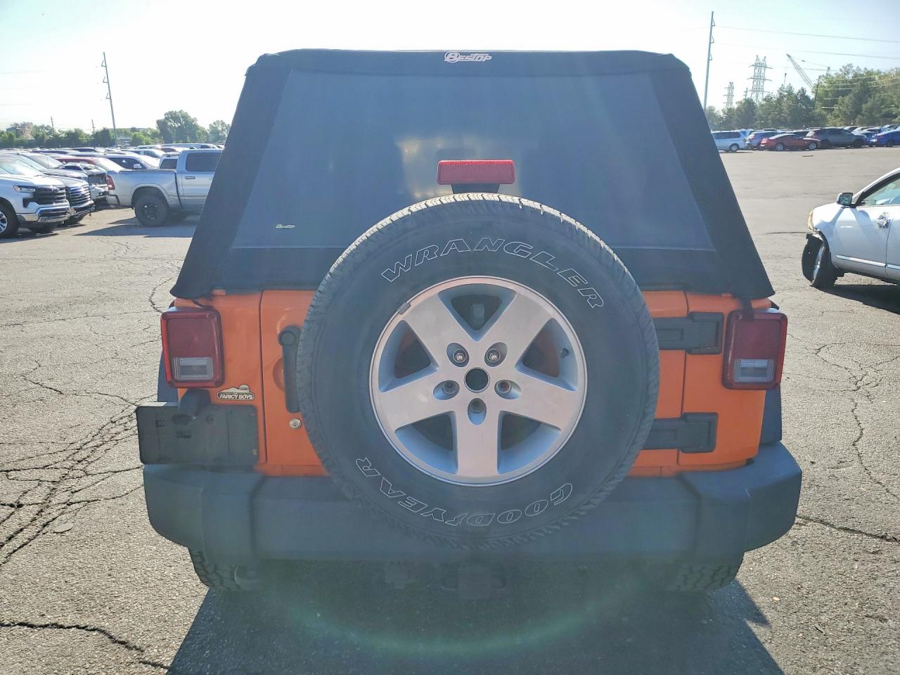 2013 Jeep Wrangler Unlimited Sport Orange vin: 1C4BJWDG5DL520568