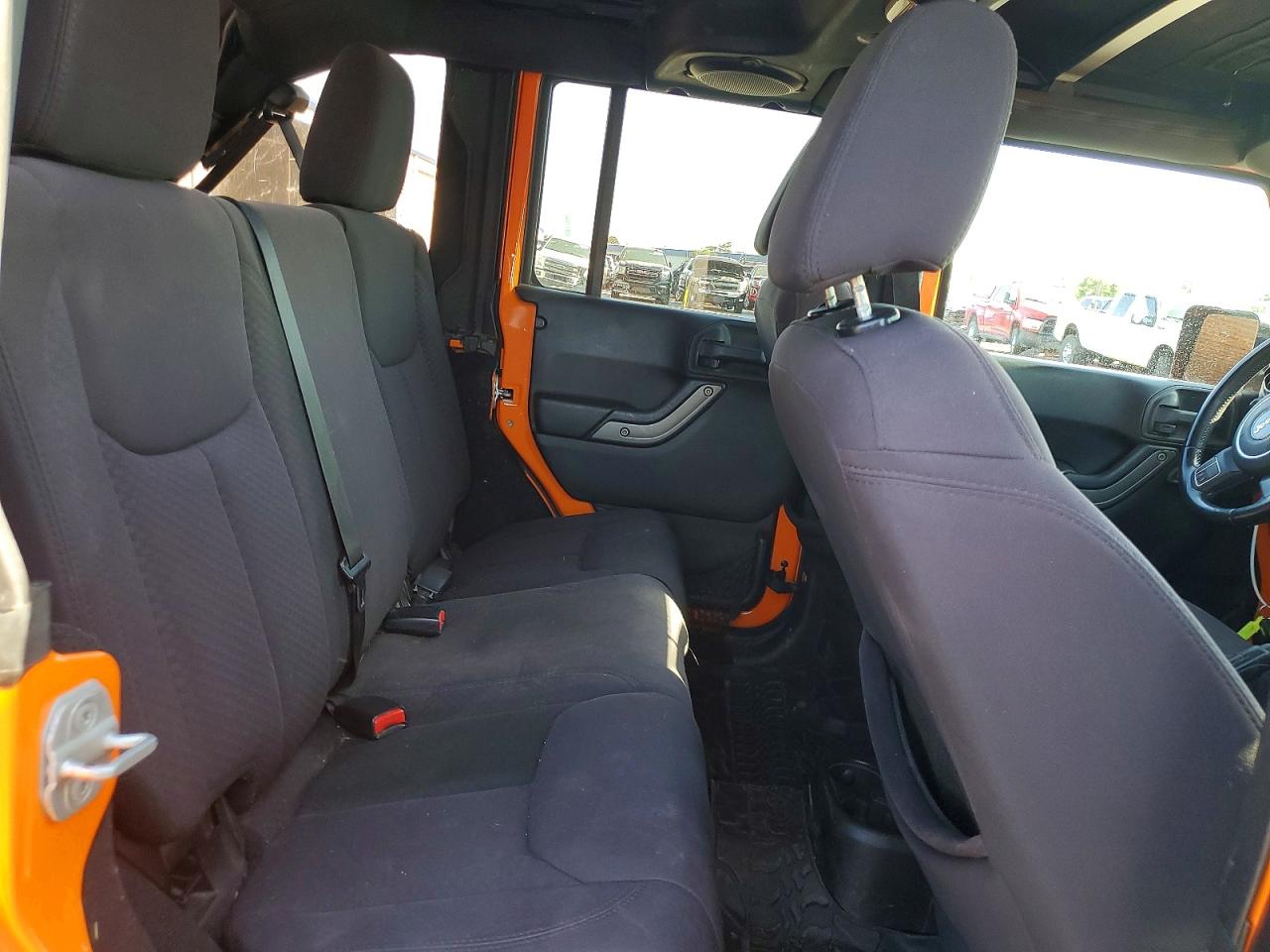 2013 Jeep Wrangler Unlimited Sport Orange vin: 1C4BJWDG5DL520568