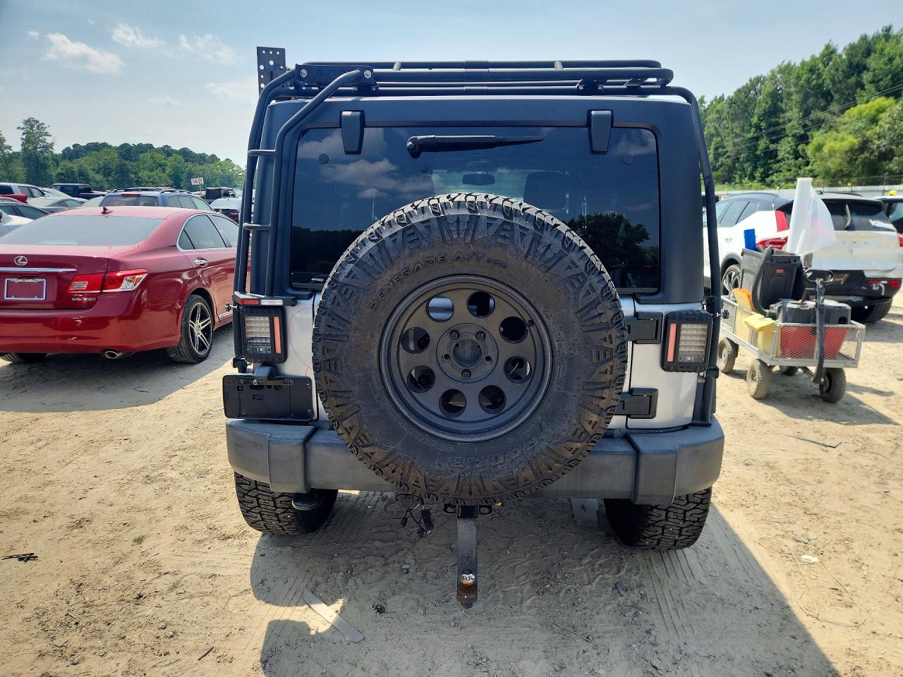 2013 Jeep Wrangler Unlimited Sport Silver vin: 1C4BJWDG5DL610139