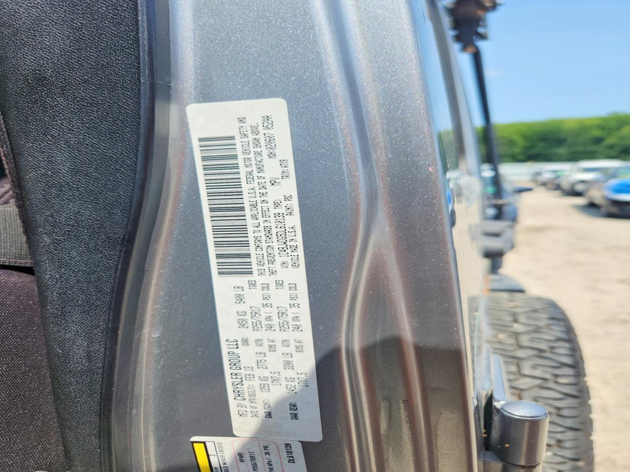 2013 Jeep Wrangler Unlimited Sport Silver vin: 1C4BJWDG5DL610139