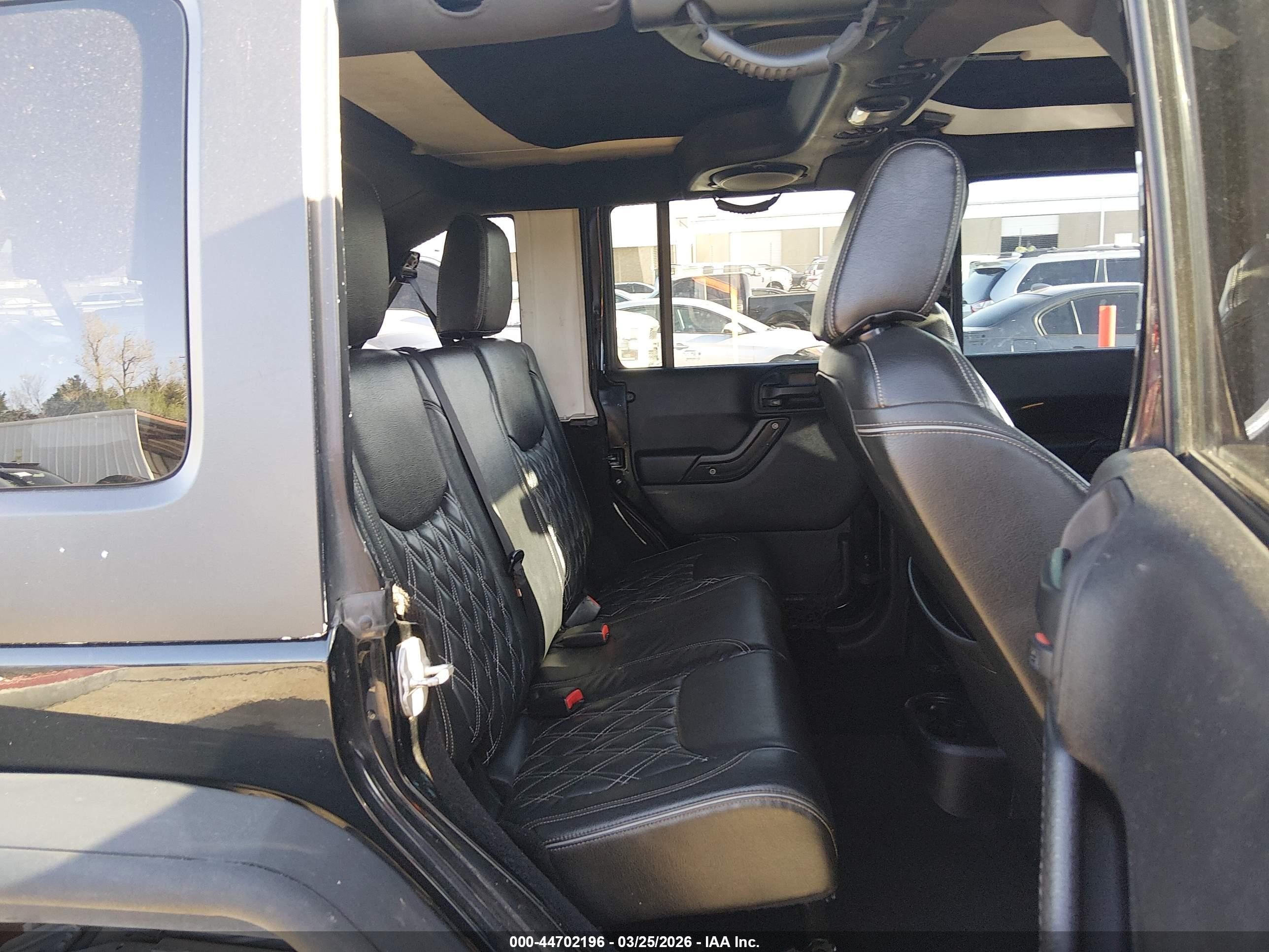 2014 Jeep Wrangler Unlimited Sport Черный vin: 1C4BJWDG5EL156458