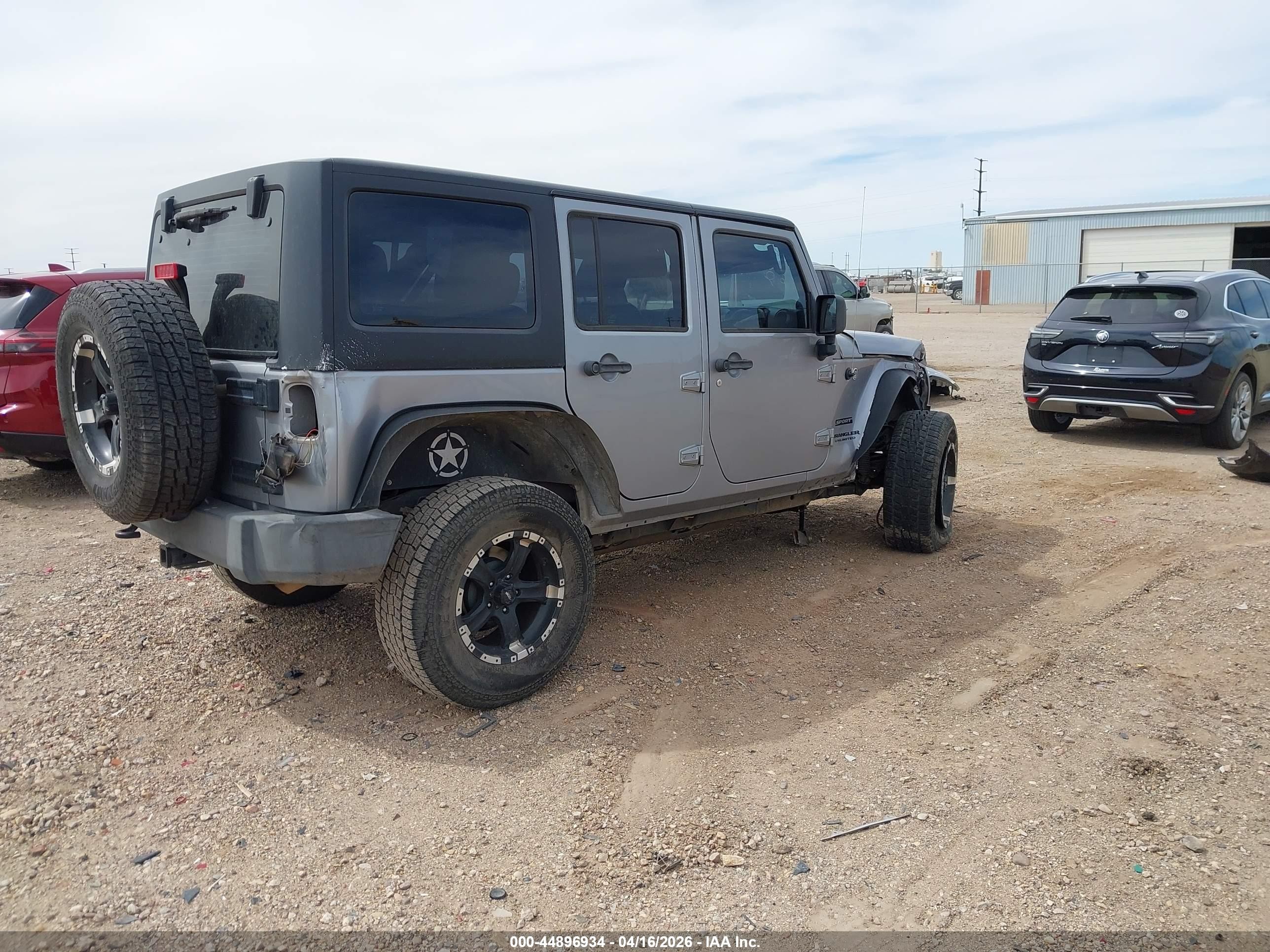 2014 Jeep Wrangler Unlimited Sport Gray vin: 1C4BJWDG5EL163569