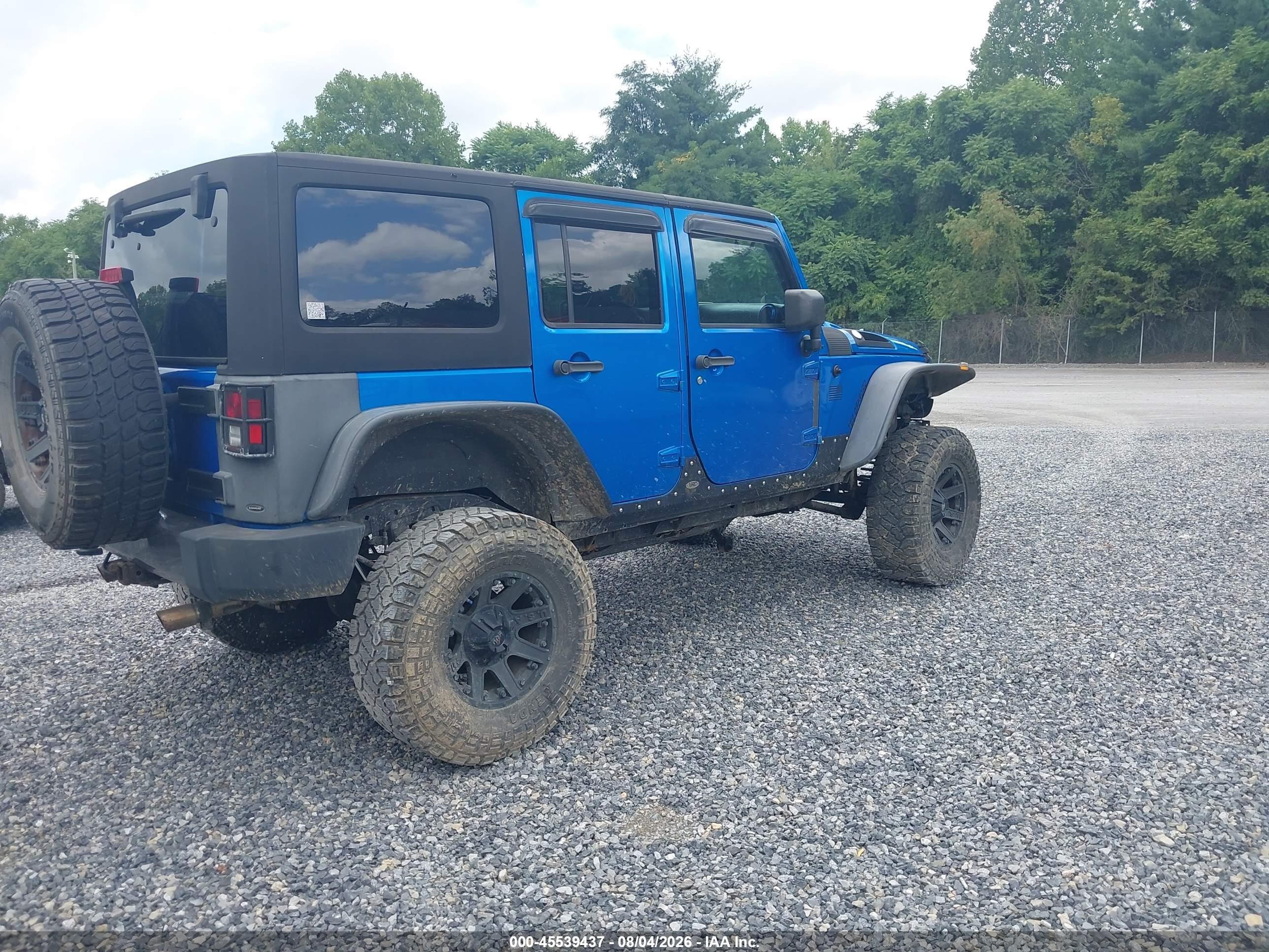 2014 Jeep Wrangler Unlimited Freedom Edition Синий vin: 1C4BJWDG5EL202774