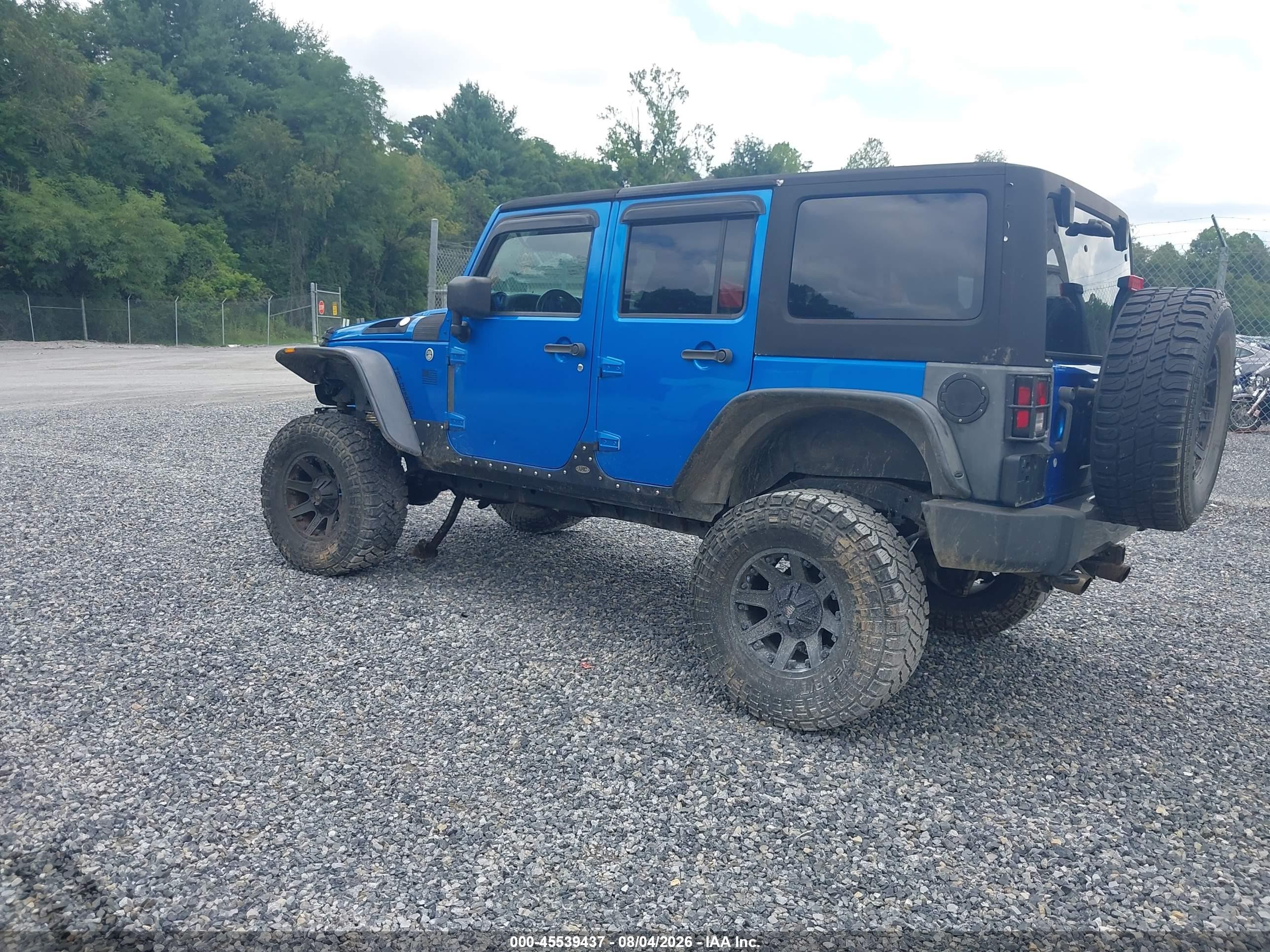 2014 Jeep Wrangler Unlimited Freedom Edition Синий vin: 1C4BJWDG5EL202774