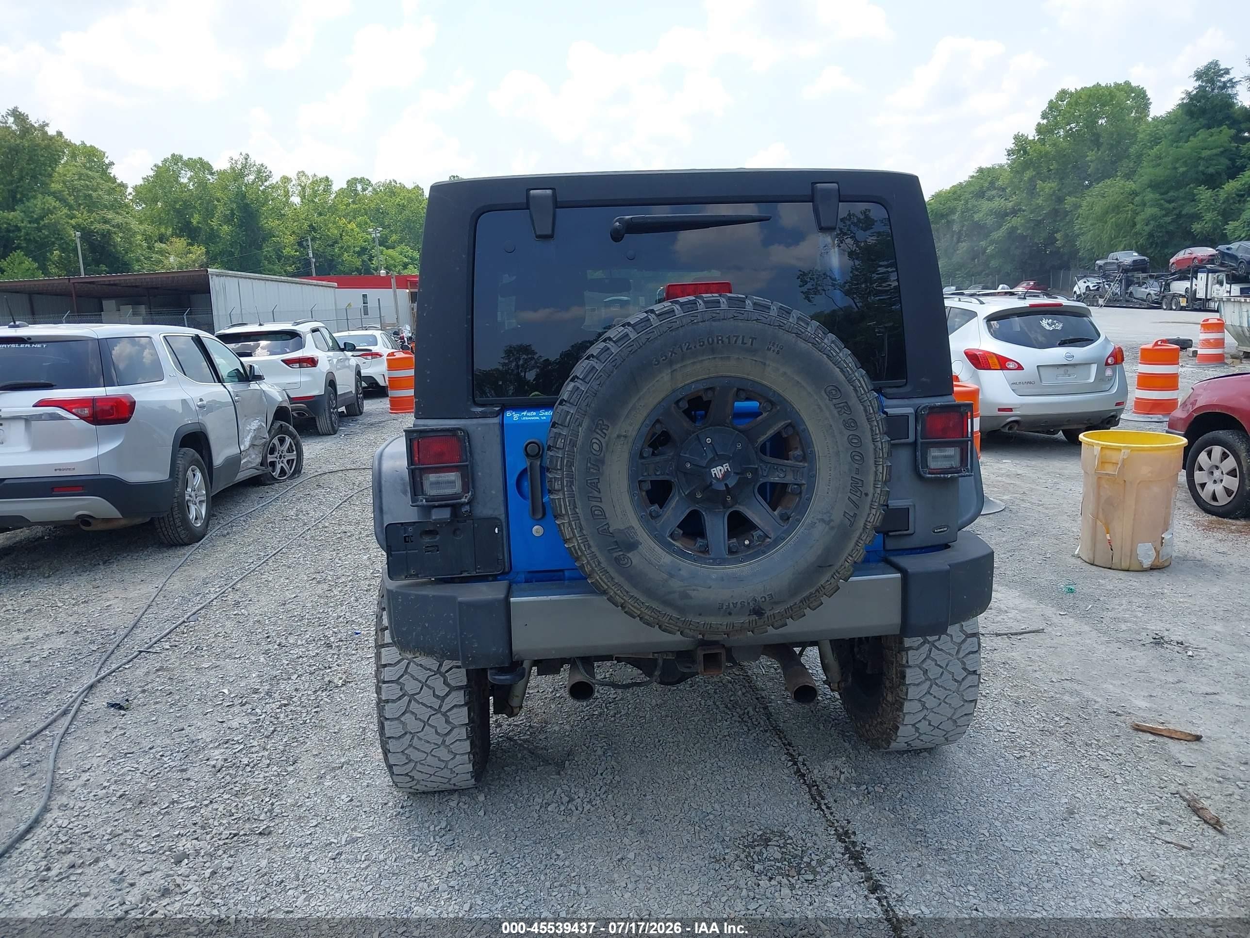 2014 Jeep Wrangler Unlimited Freedom Edition Синий vin: 1C4BJWDG5EL202774