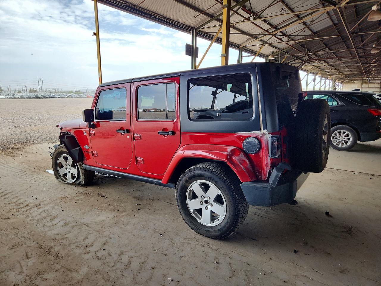2014 Jeep Wrangler Unlimited Sport Red vin: 1C4BJWDG5EL216173