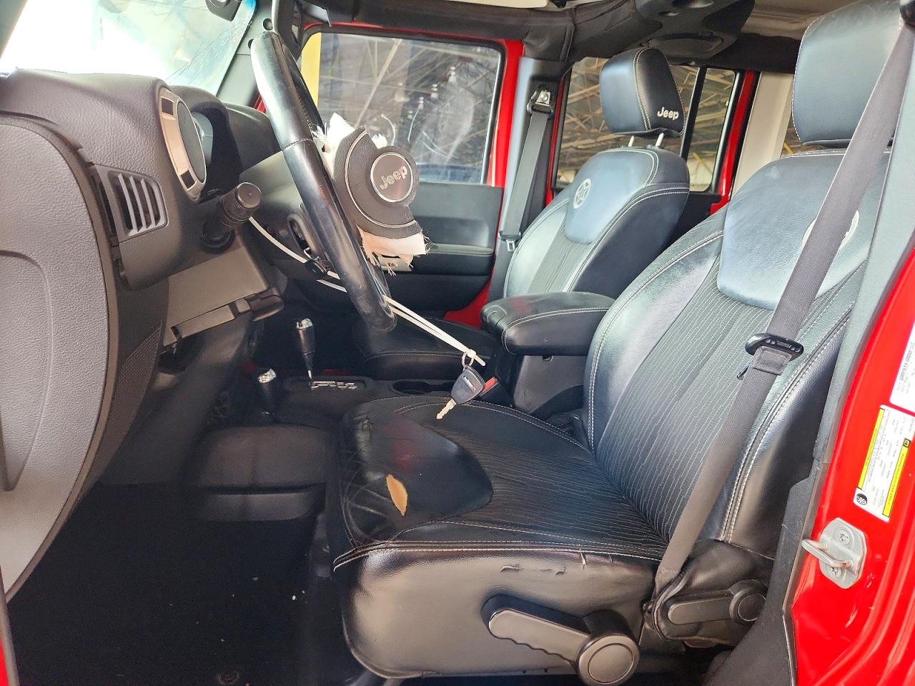 2014 Jeep Wrangler Unlimited Sport Red vin: 1C4BJWDG5EL216173