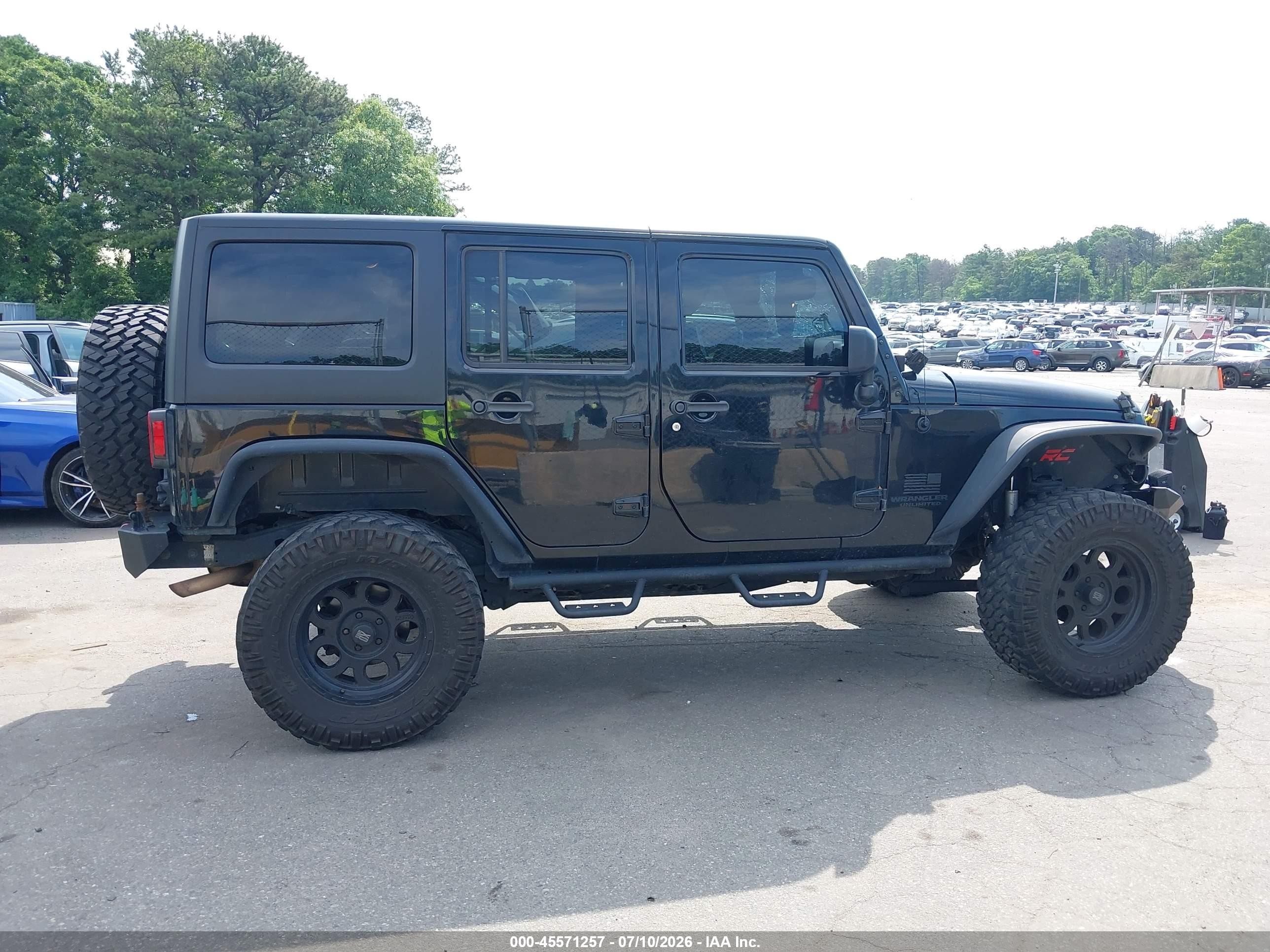 2014 Jeep Wrangler Unlimited Sport Black vin: 1C4BJWDG5EL281069