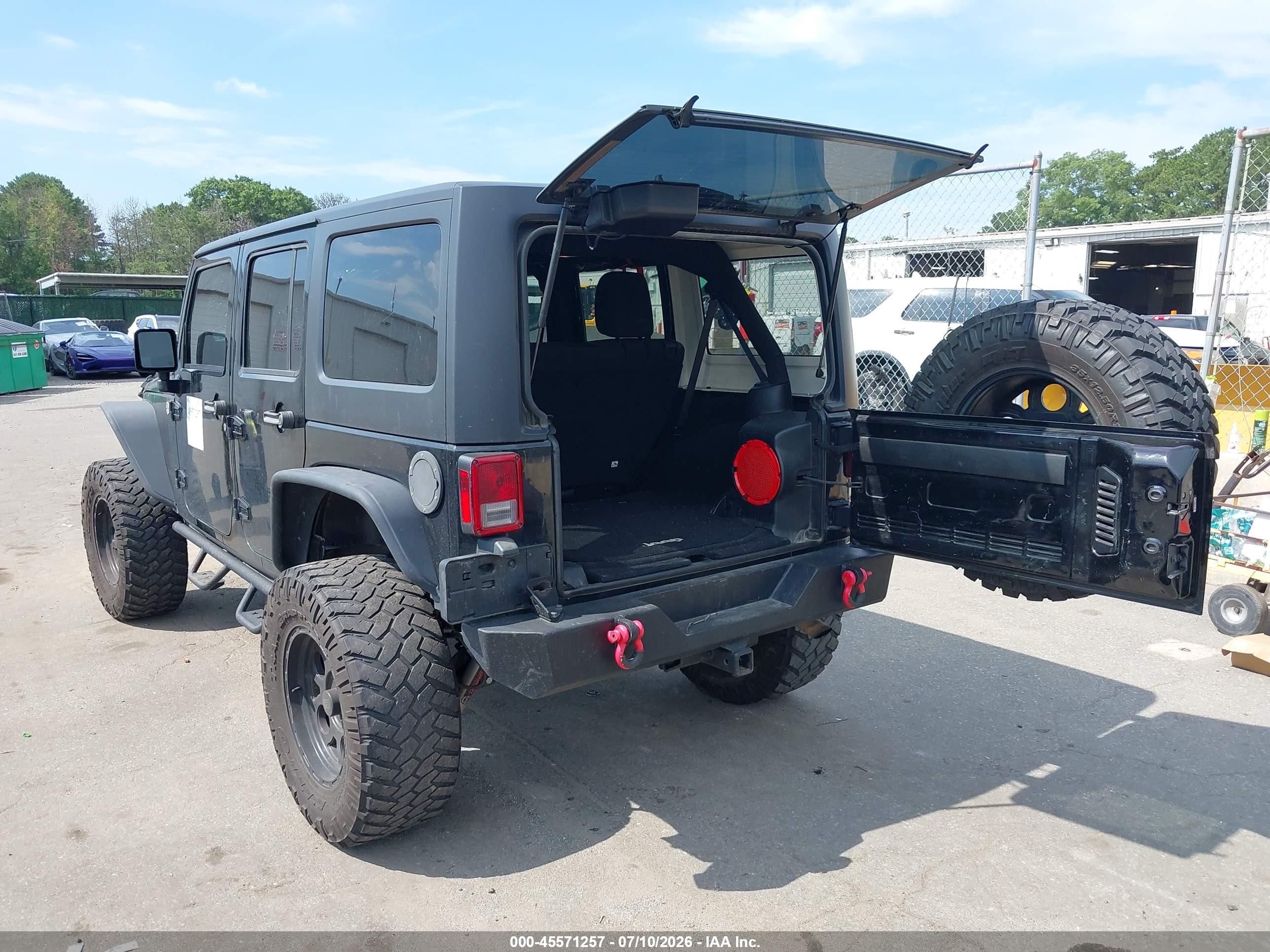 2014 Jeep Wrangler Unlimited Sport Black vin: 1C4BJWDG5EL281069