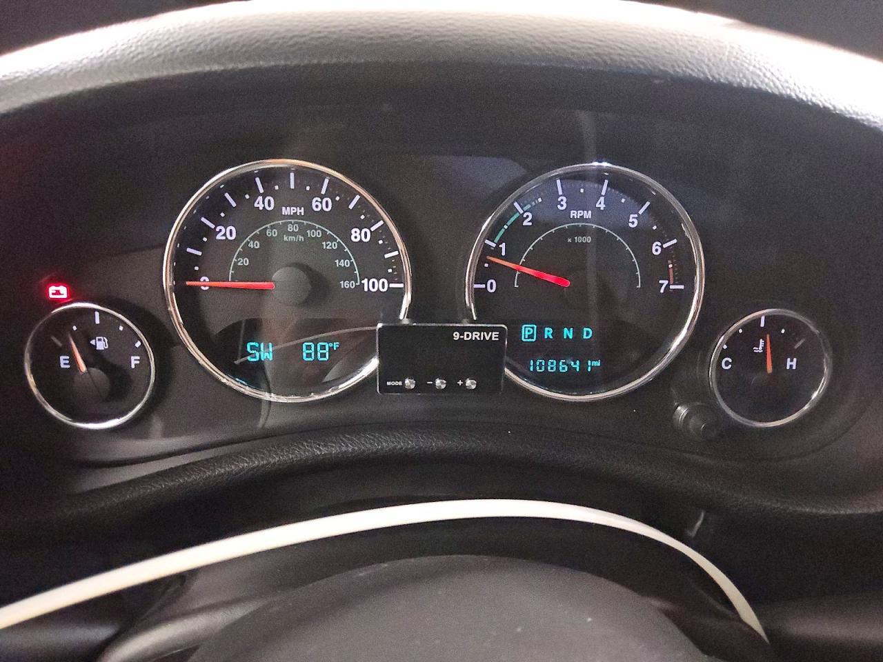 2015 Jeep Wrangler Unlimited Sport Silver vin: 1C4BJWDG5FL505104
