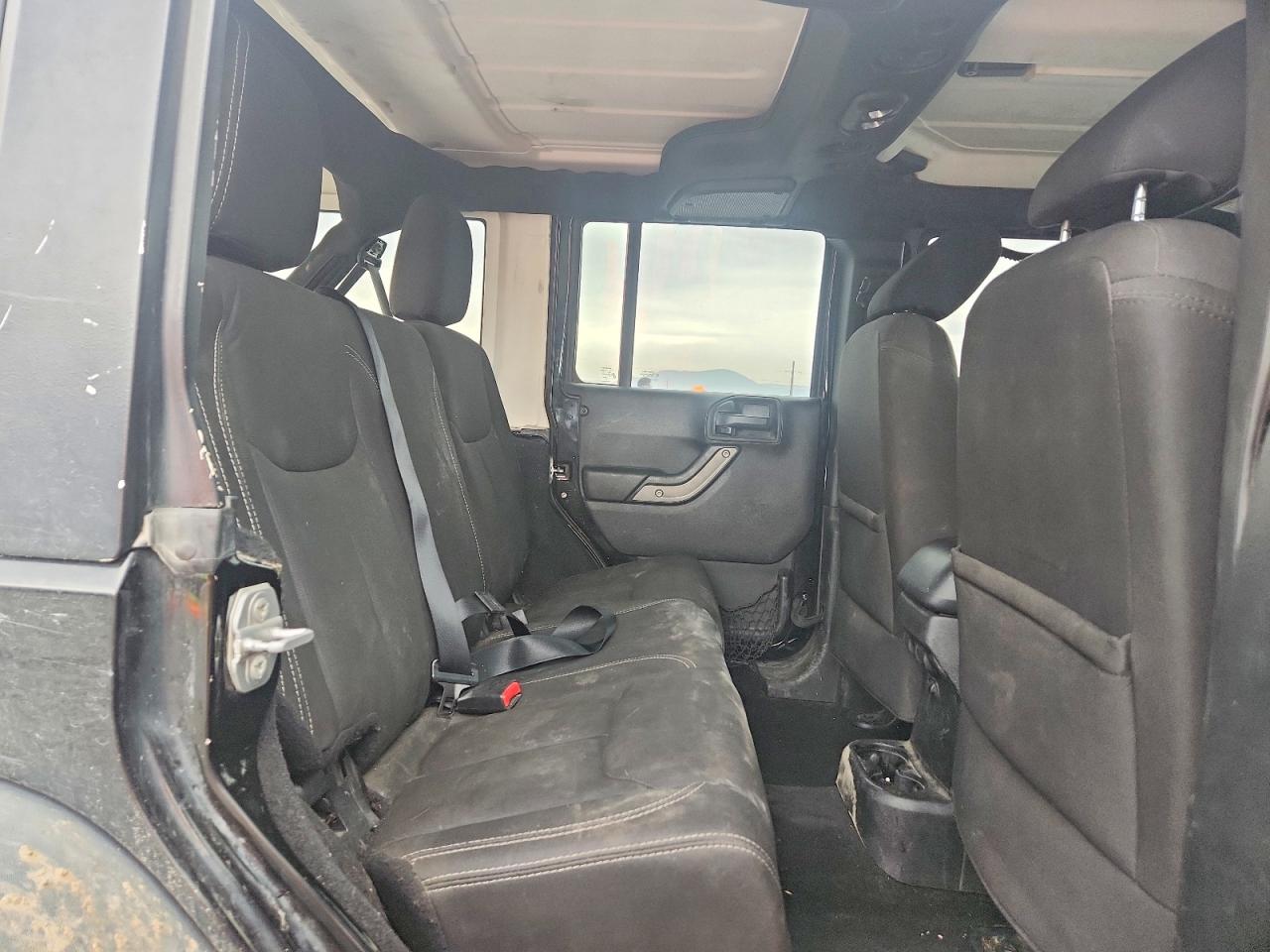 2015 Jeep Wrangler Unlimited Sport Черный vin: 1C4BJWDG5FL581454