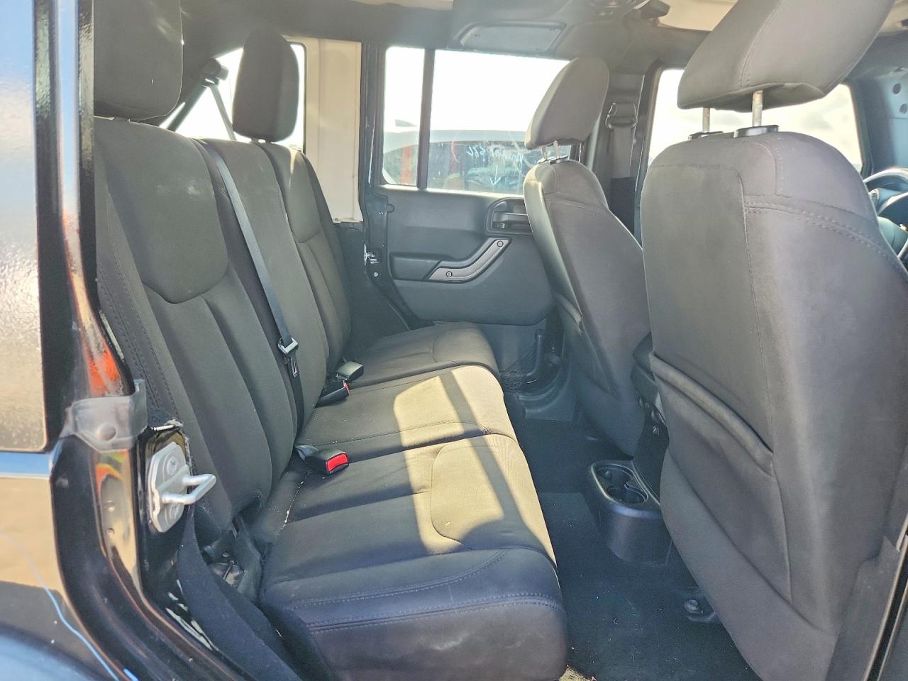 2015 Jeep Wrangler Unlimited Sport Black vin: 1C4BJWDG5FL606188