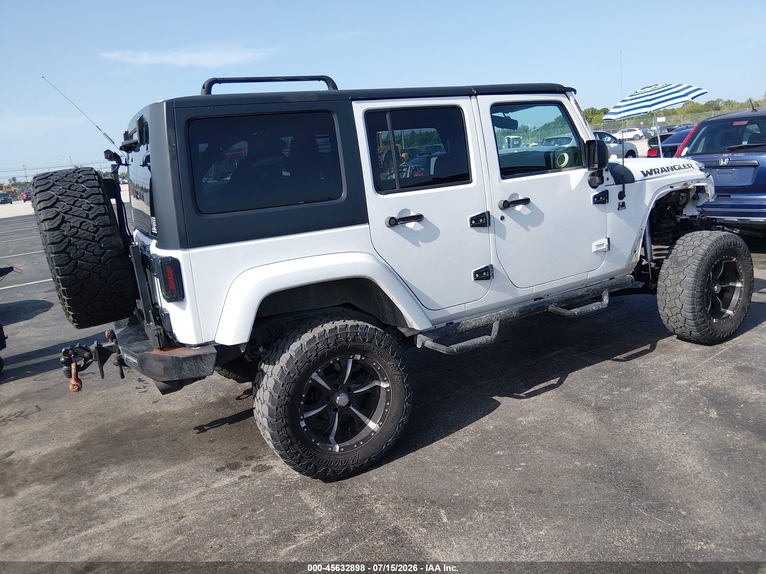2015 Jeep Wrangler Unlimited Sport White vin: 1C4BJWDG5FL665385
