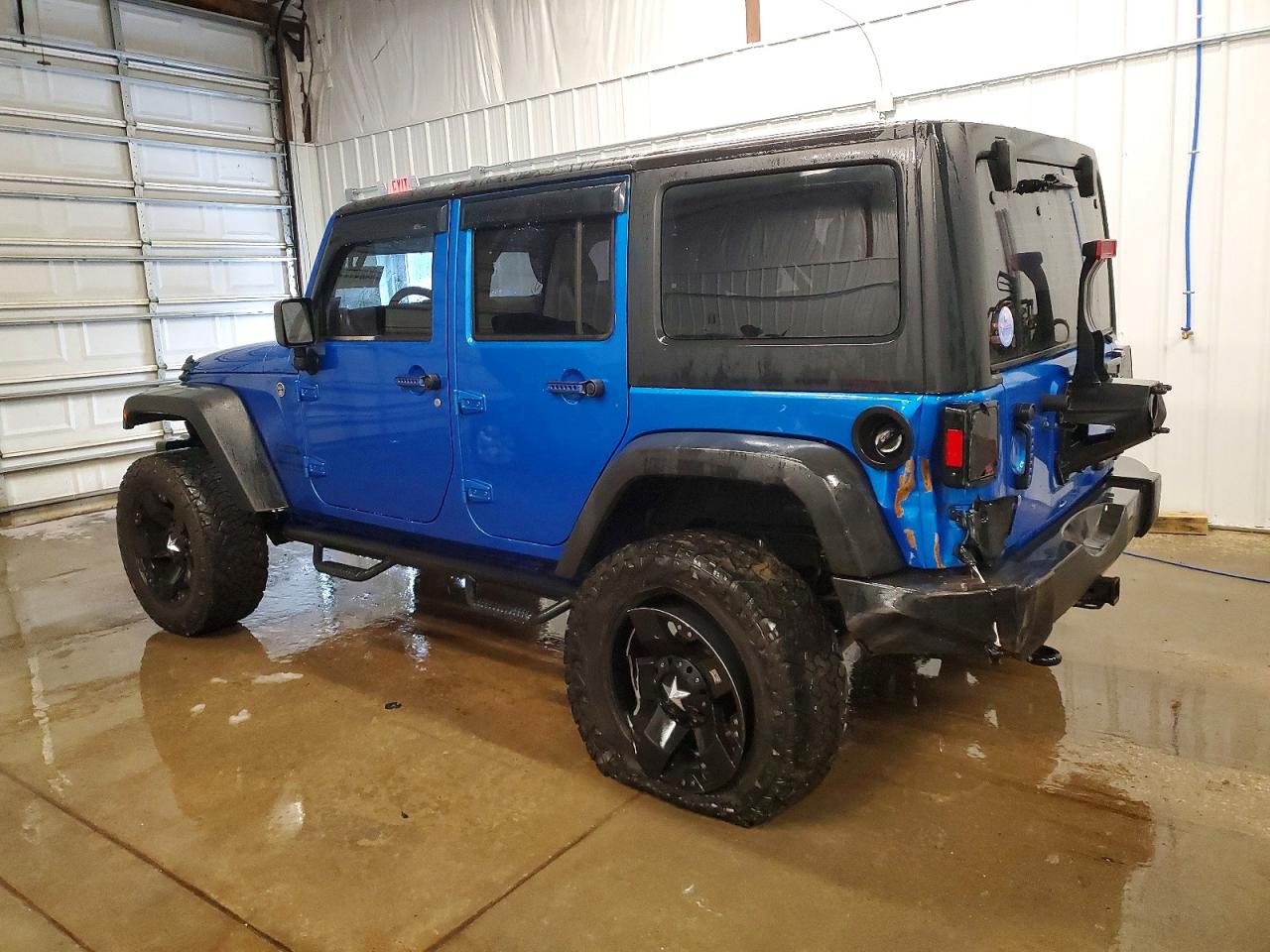 2015 Jeep Wrangler Unlimited Sport Синий vin: 1C4BJWDG5FL692134