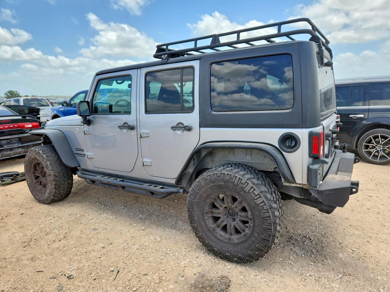 2015 Jeep Wrangler Unlimited Sport Silver vin: 1C4BJWDG5FL751277