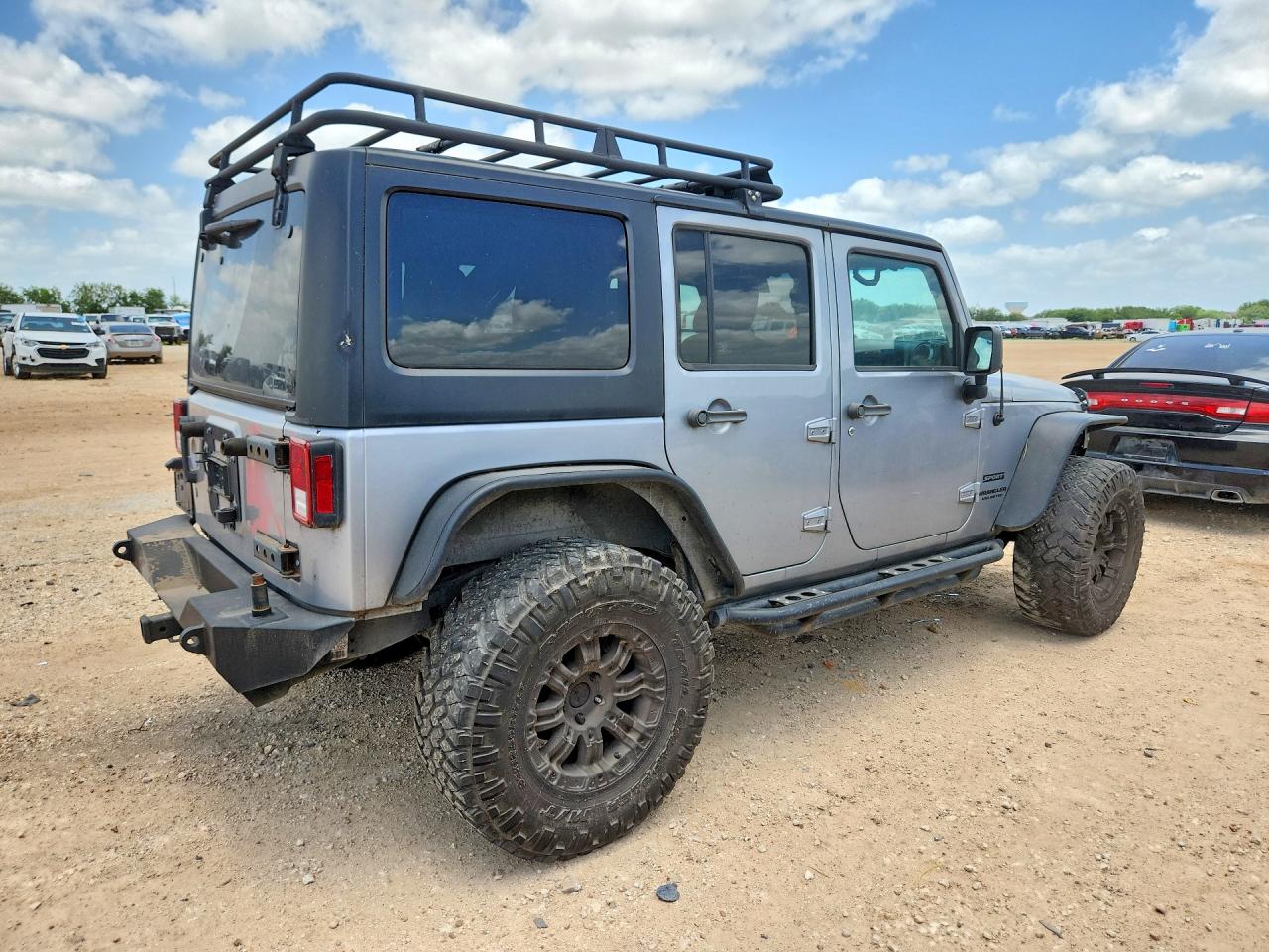 2015 Jeep Wrangler Unlimited Sport Silver vin: 1C4BJWDG5FL751277
