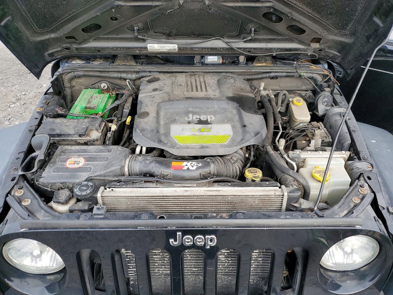 2015 Jeep Wrangler Unlimited Sport Black vin: 1C4BJWDG5FL756446