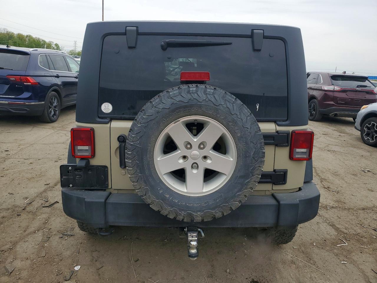 2018 Jeep Wrangler Unlimited Sport Желто-коричневый vin: 1C4BJWDG5JL911523