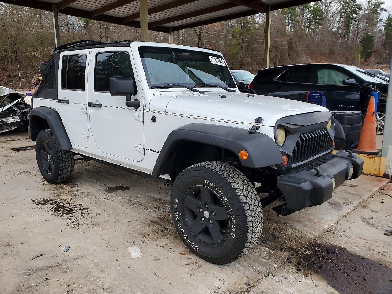 2012 Jeep Wrangler Unlimited Sport White vin: 1C4BJWDG6CL142081