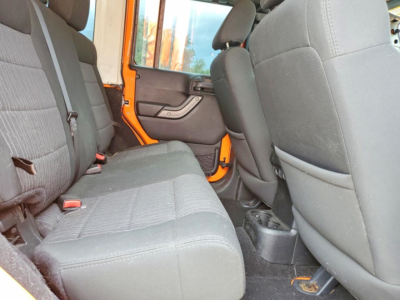 2012 Jeep Wrangler Unlimited Sport Orange vin: 1C4BJWDG6CL278713