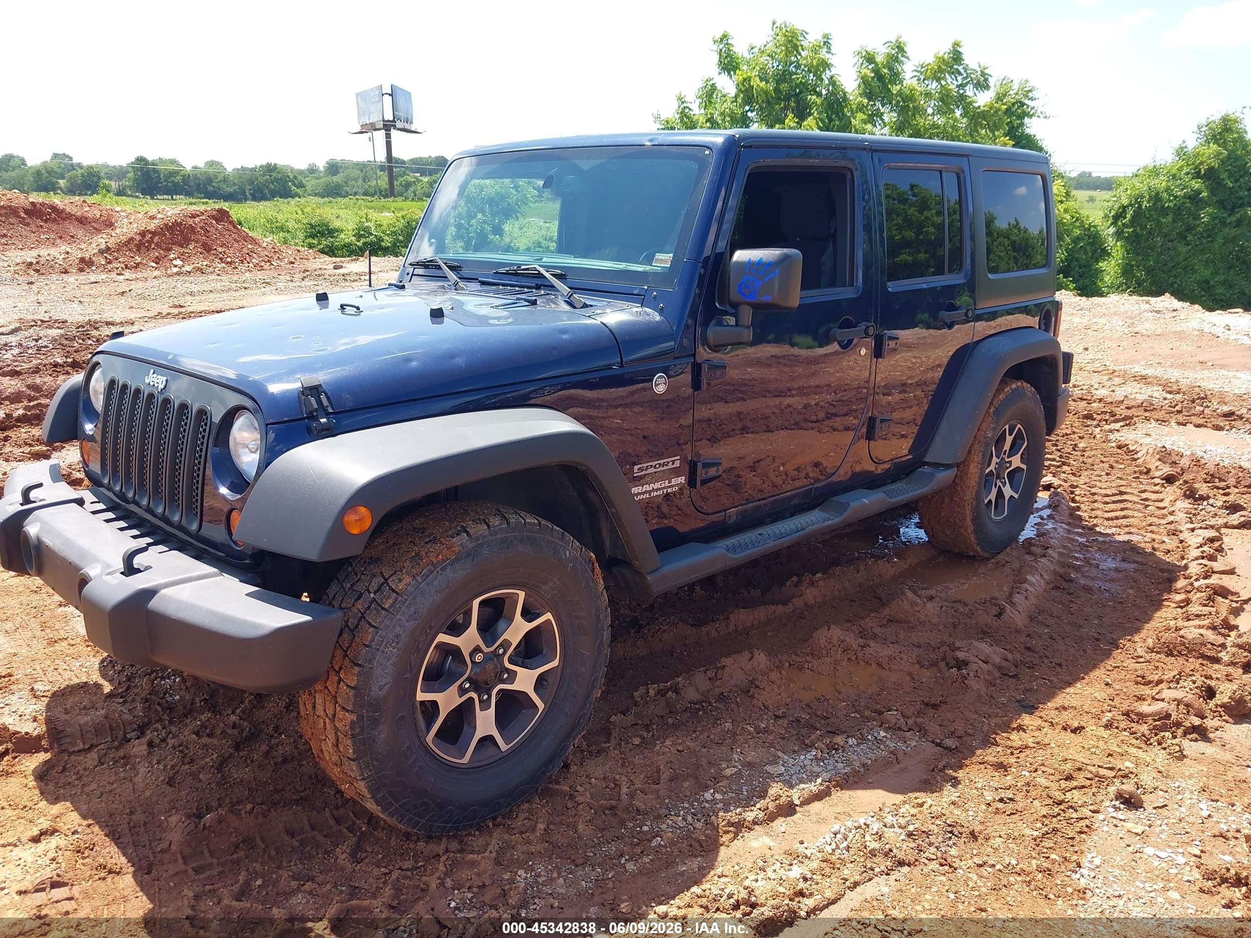 2013 Jeep Wrangler Unlimited Sport Черный vin: 1C4BJWDG6DL529652