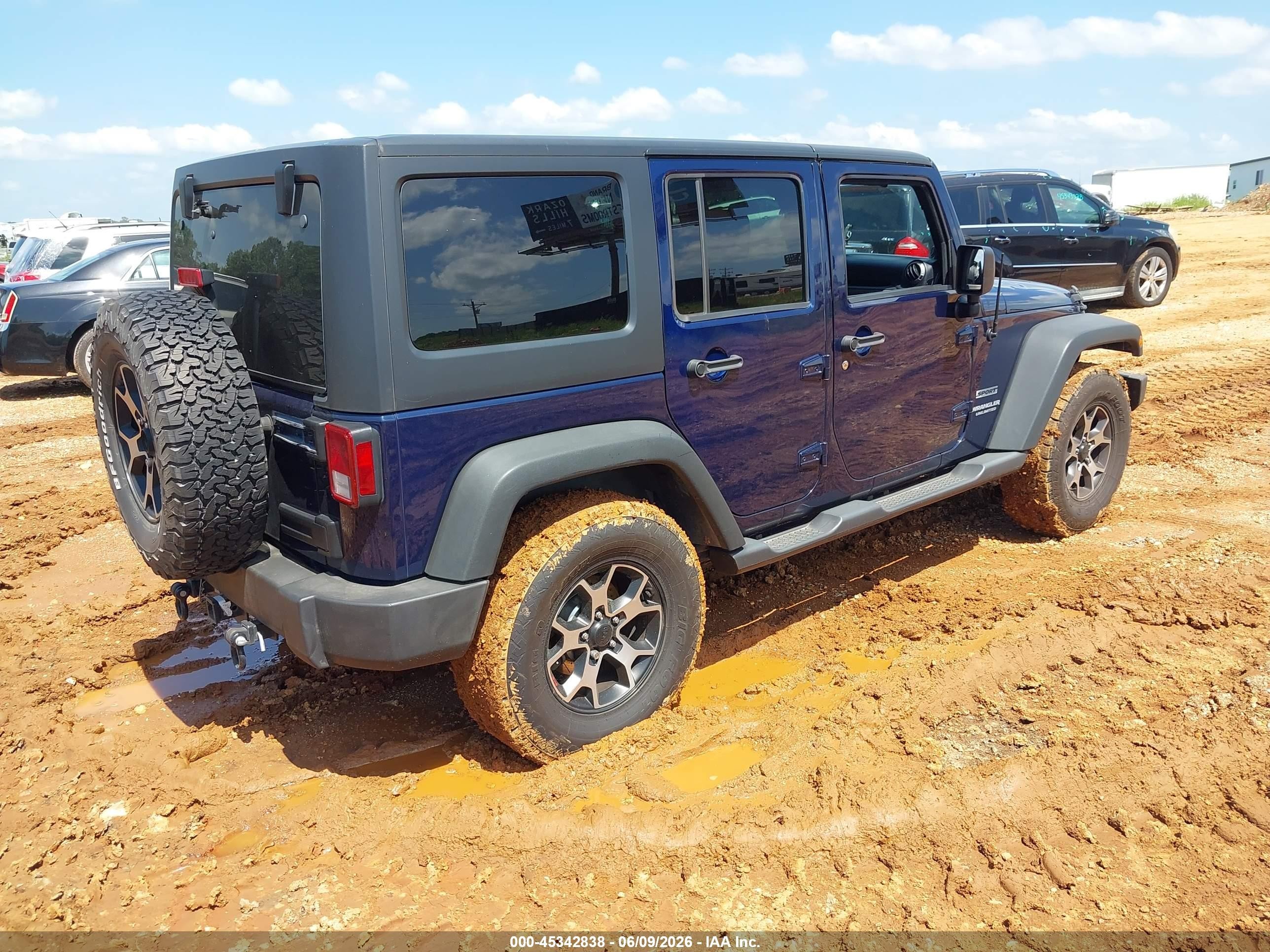 2013 Jeep Wrangler Unlimited Sport Черный vin: 1C4BJWDG6DL529652