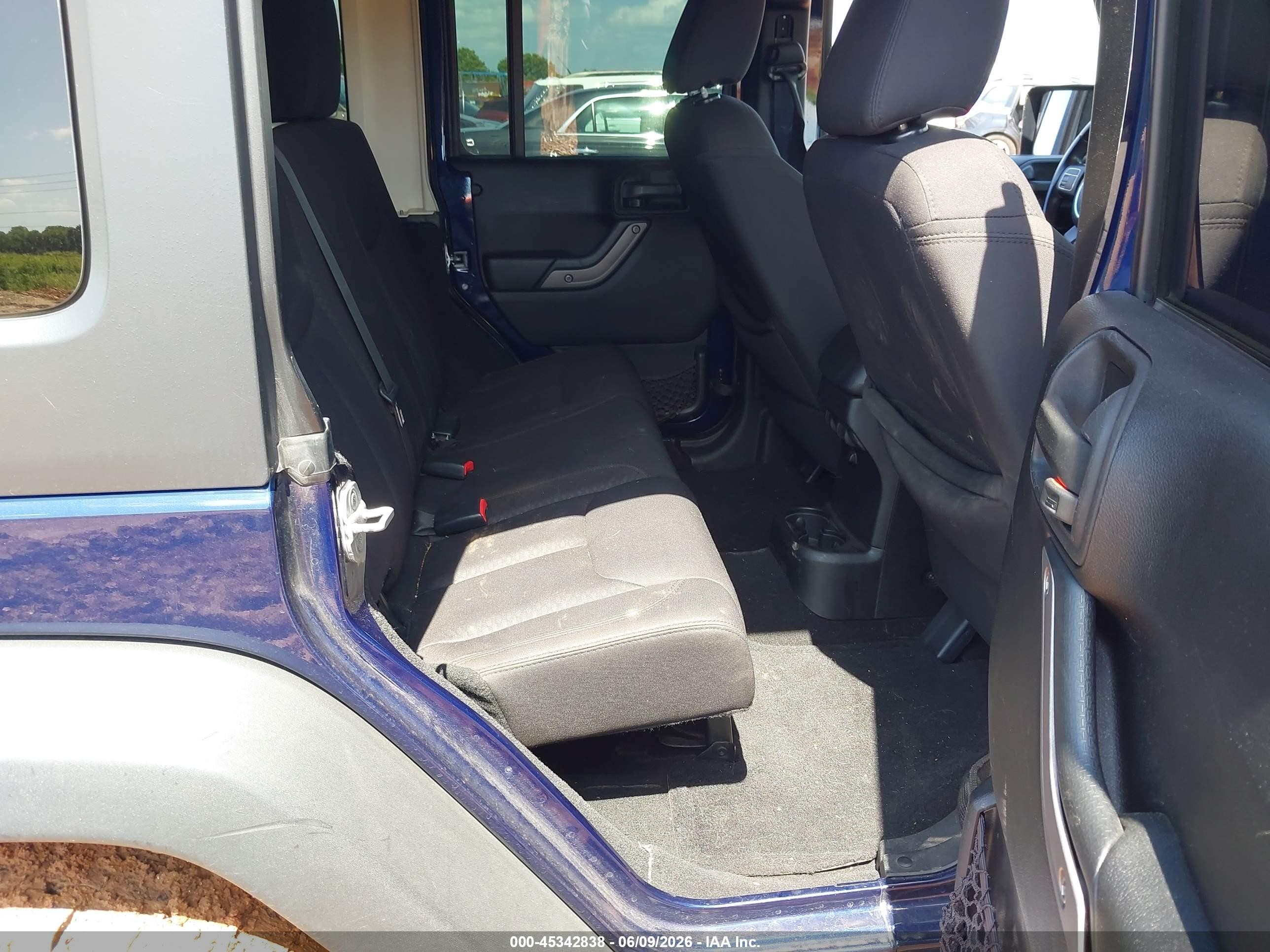 2013 Jeep Wrangler Unlimited Sport Черный vin: 1C4BJWDG6DL529652