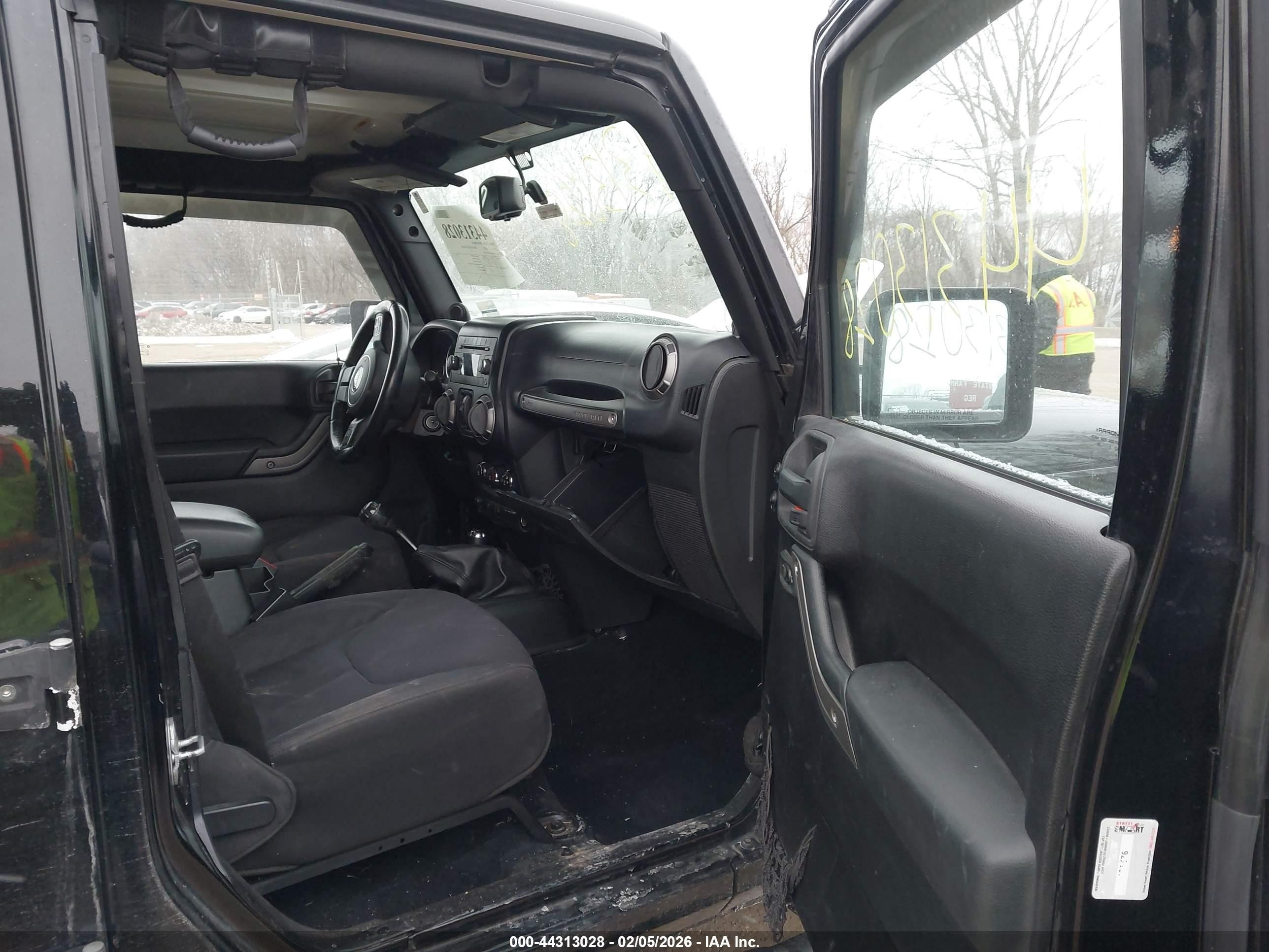 2013 Jeep Wrangler Unlimited Sport Black vin: 1C4BJWDG6DL543079