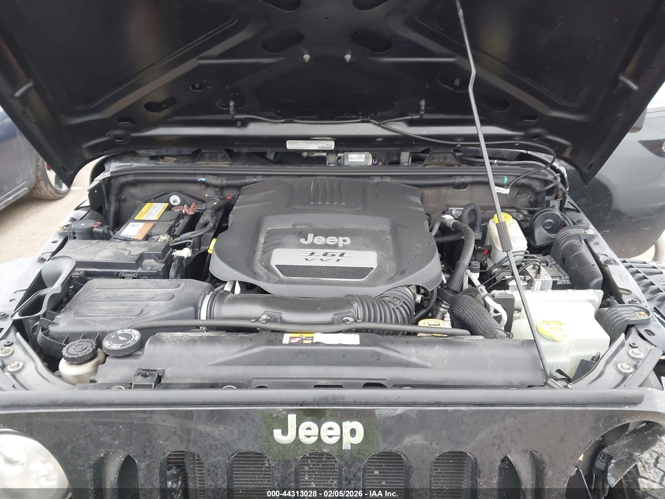 2013 Jeep Wrangler Unlimited Sport Black vin: 1C4BJWDG6DL543079
