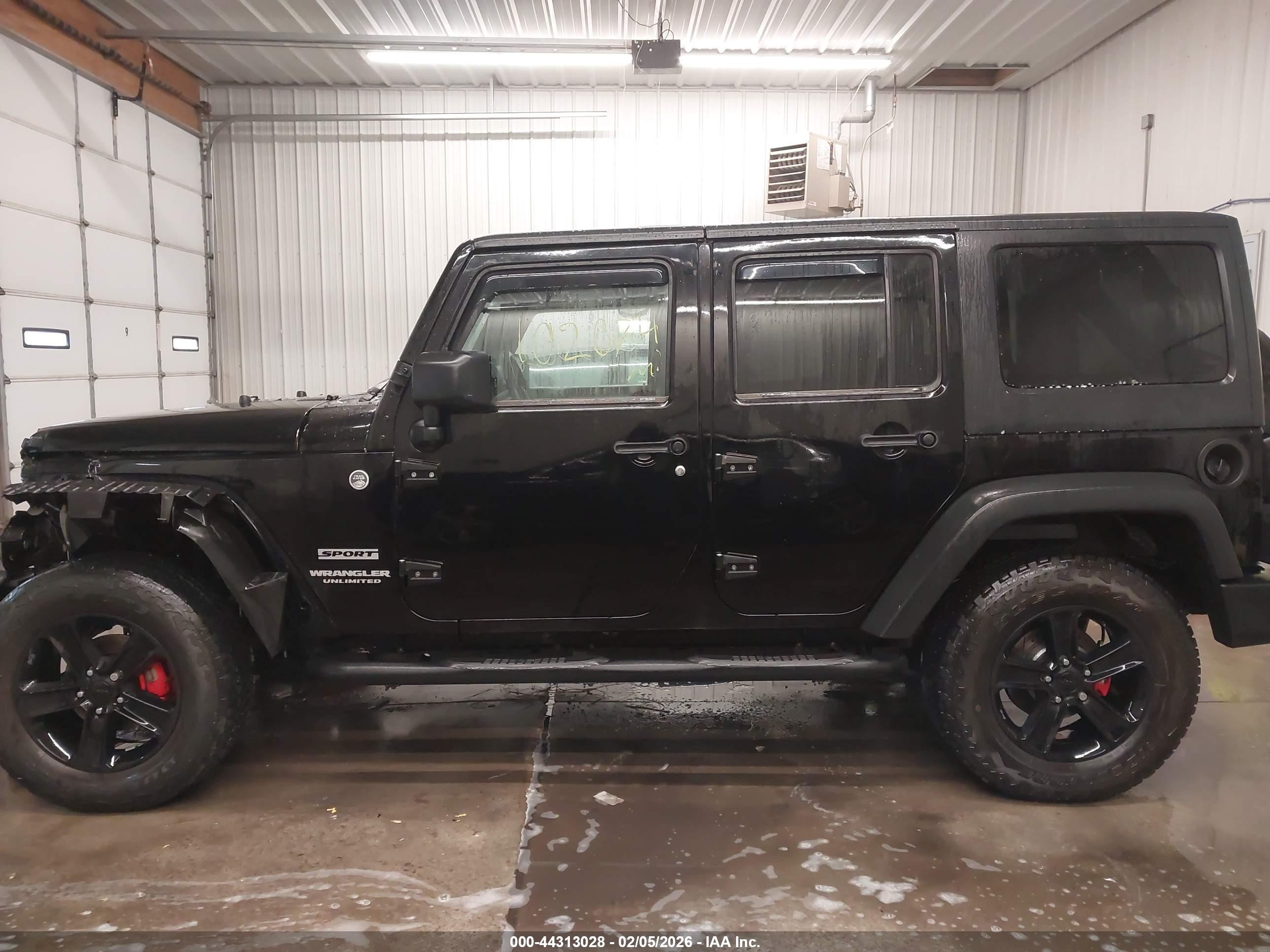 2013 Jeep Wrangler Unlimited Sport Black vin: 1C4BJWDG6DL543079