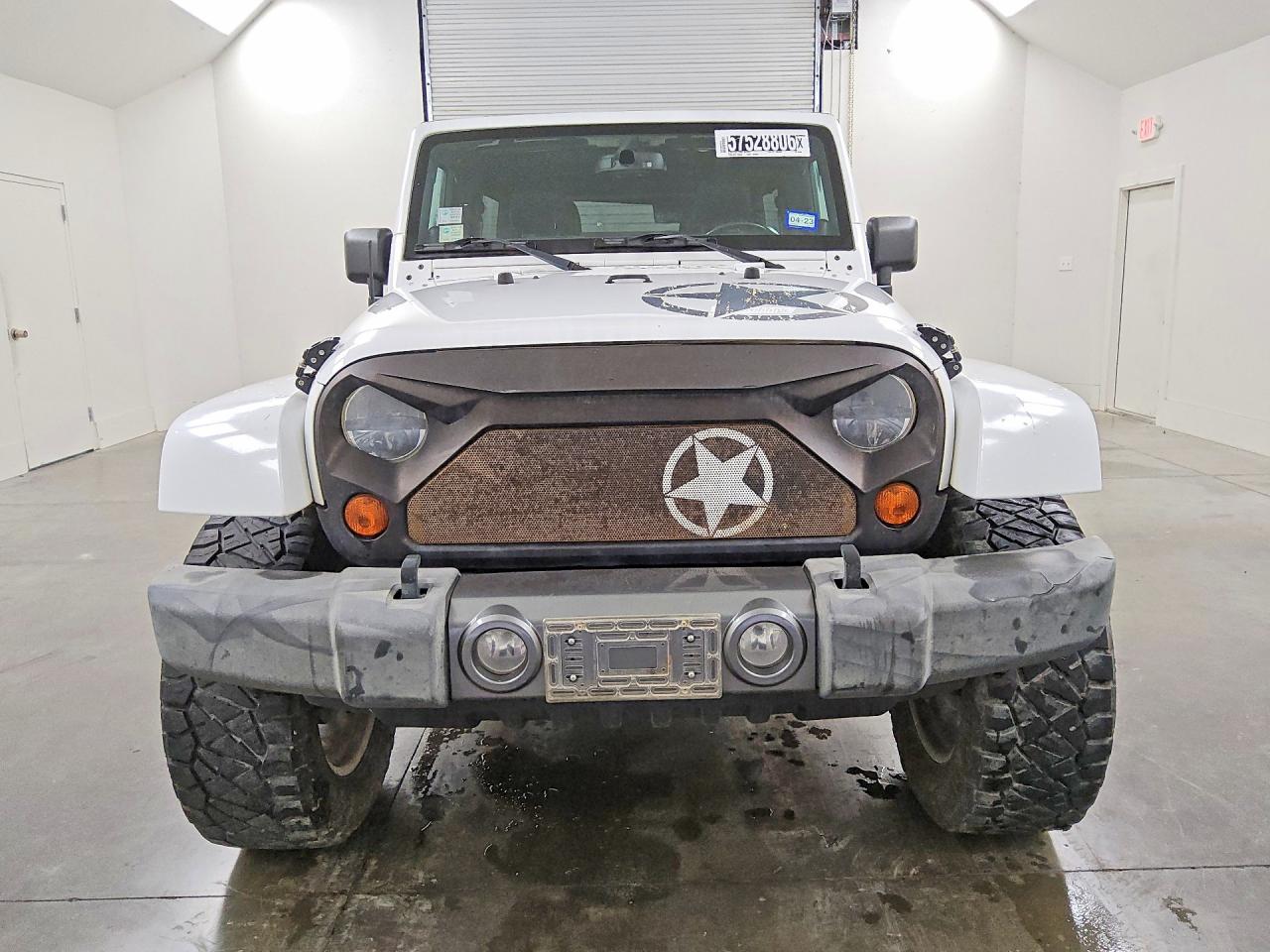 2013 Jeep Wrangler Unlimited Sport White vin: 1C4BJWDG6DL613986