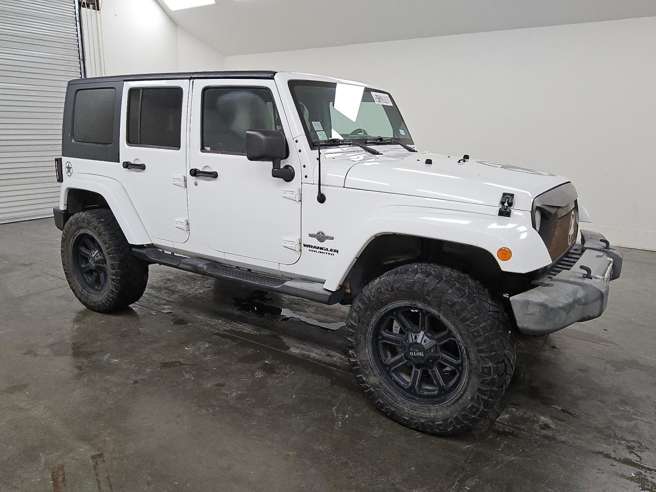 2013 Jeep Wrangler Unlimited Sport White vin: 1C4BJWDG6DL613986 Damage: Right Rear Wheel, Aftermarket, Acceptable