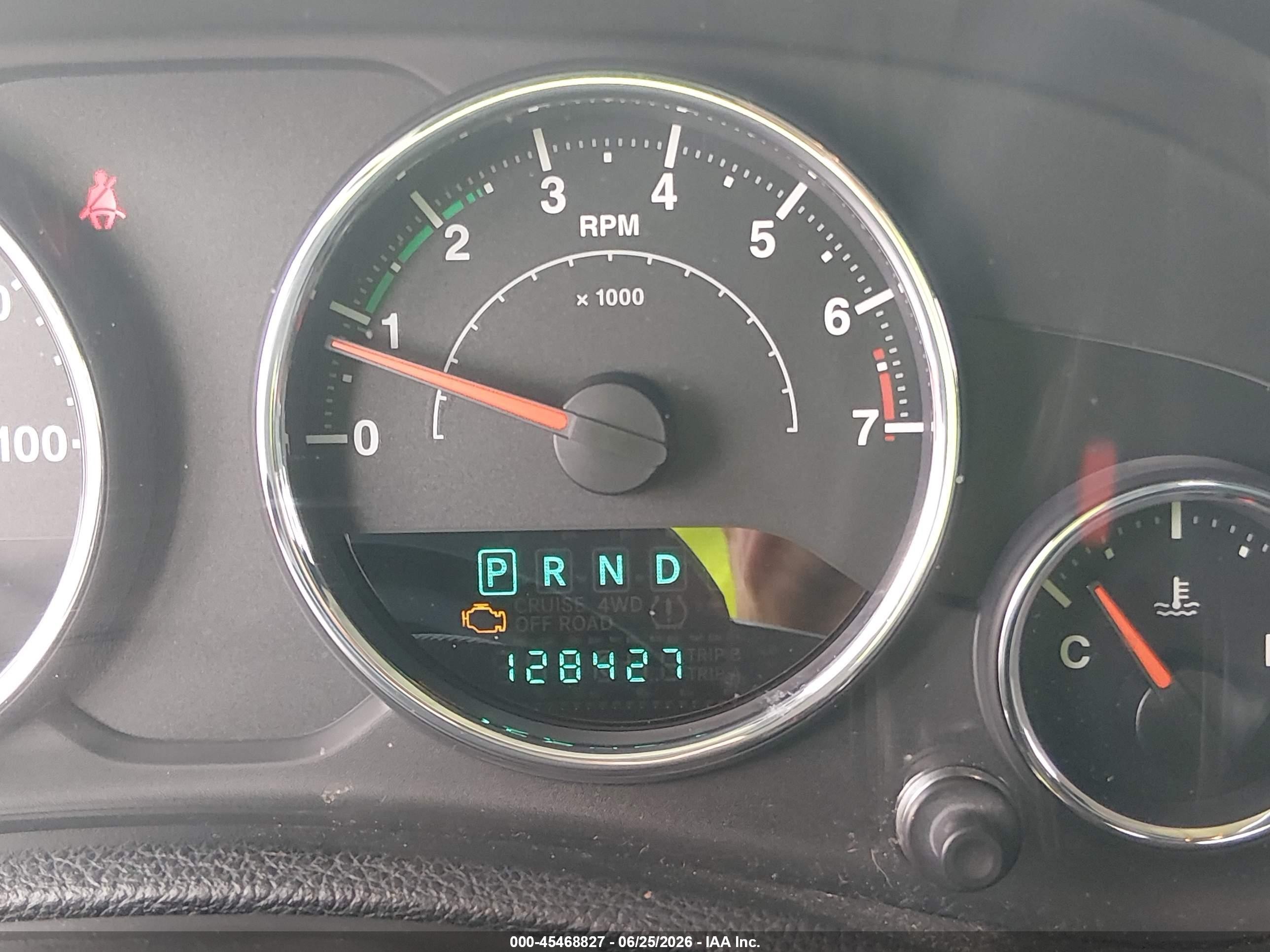 2013 Jeep Wrangler Unlimited Freedom Edition Black vin: 1C4BJWDG6DL614541