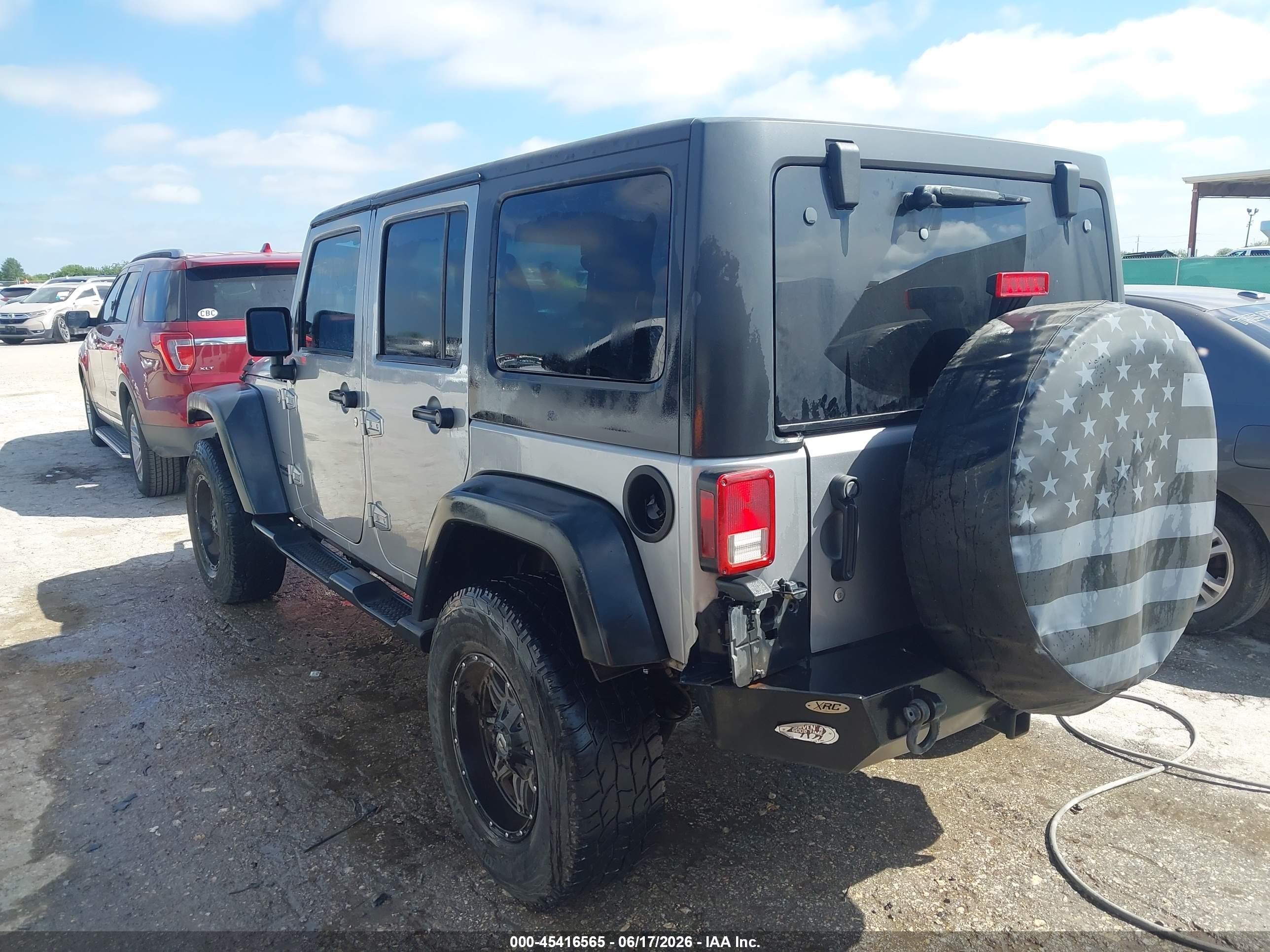 2013 Jeep Wrangler Unlimited Sport Gray vin: 1C4BJWDG6DL626110