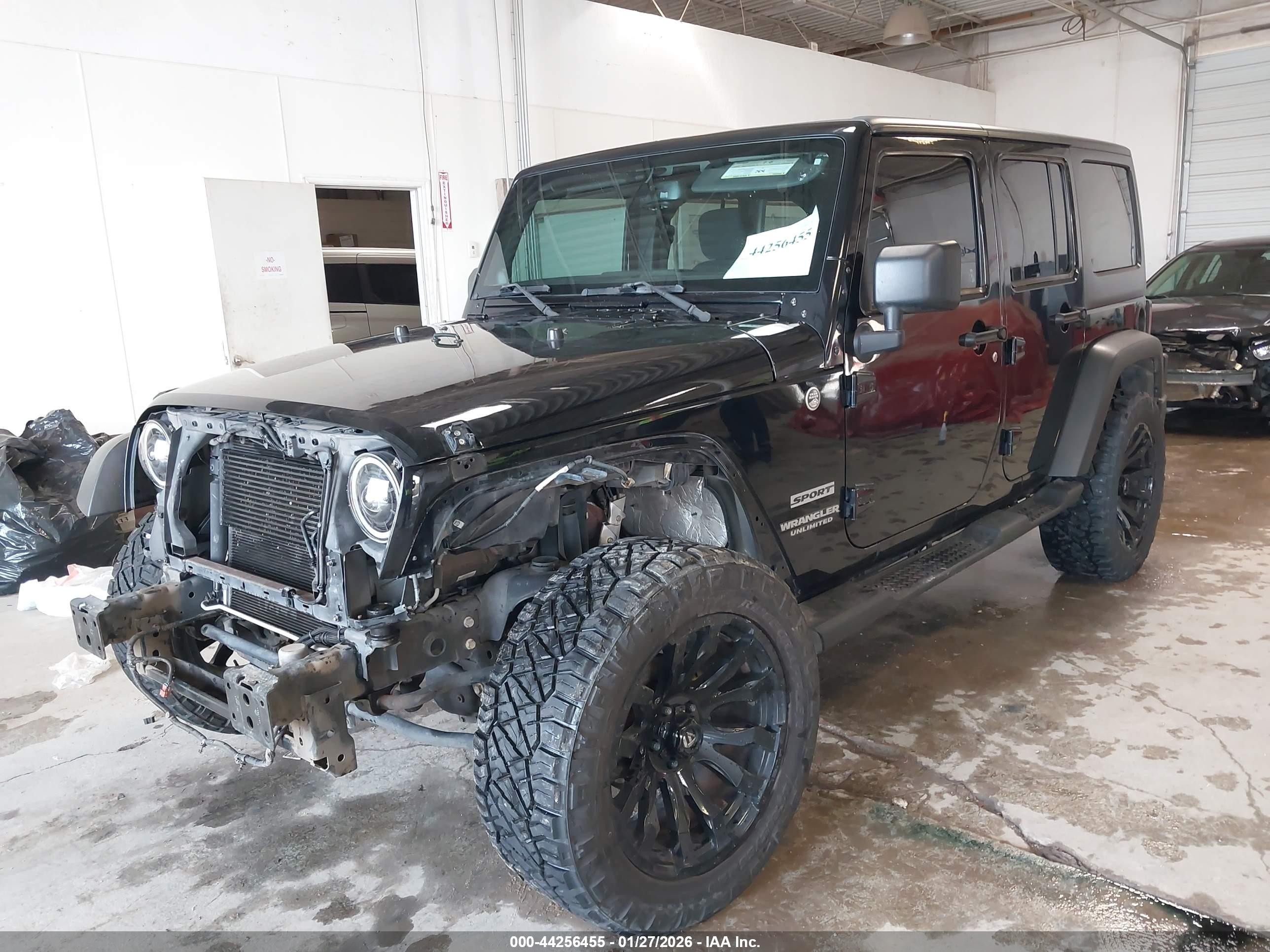 2014 Jeep Wrangler Unlimited Sport Черный vin: 1C4BJWDG6EL116230