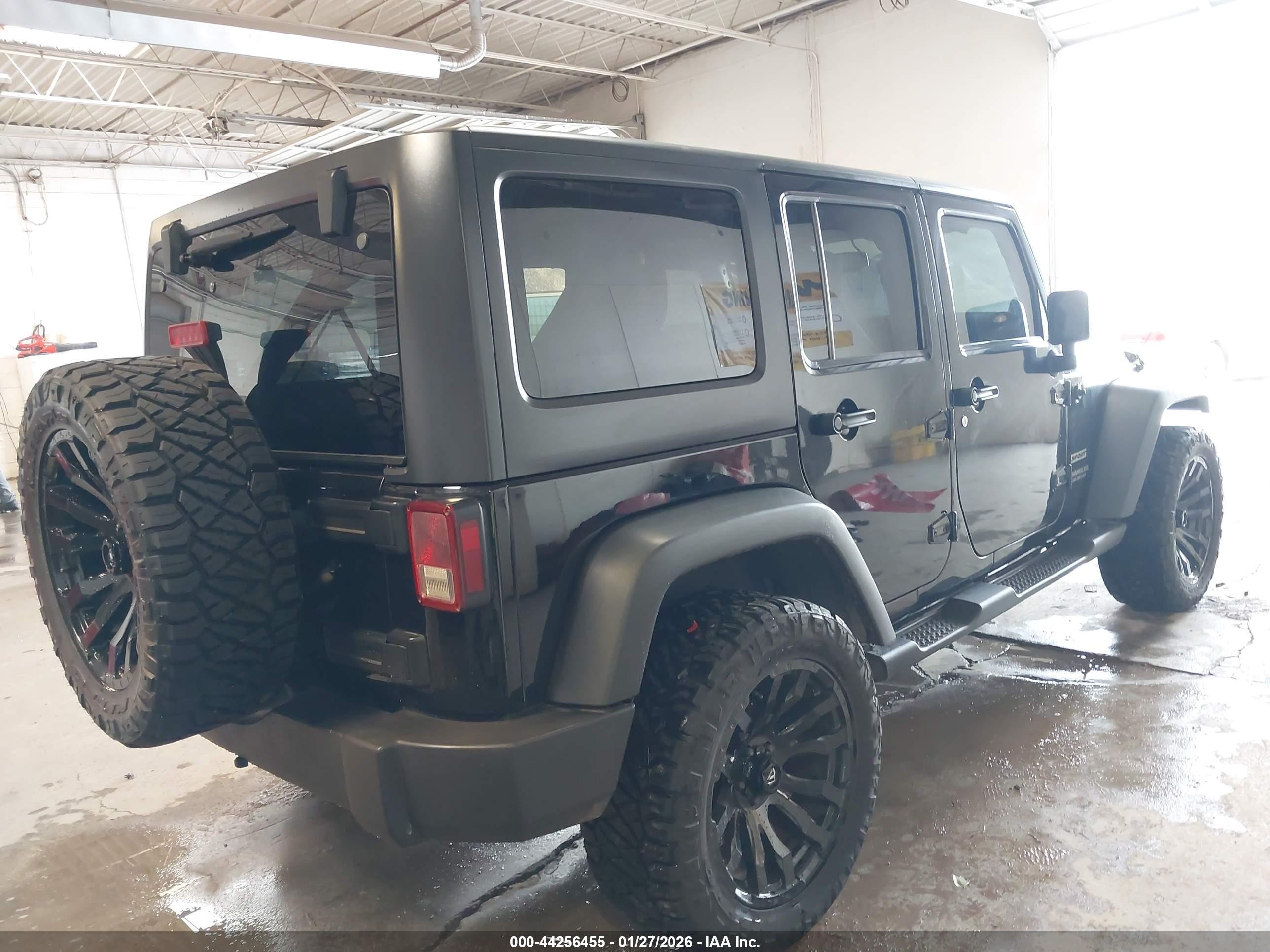 2014 Jeep Wrangler Unlimited Sport Черный vin: 1C4BJWDG6EL116230