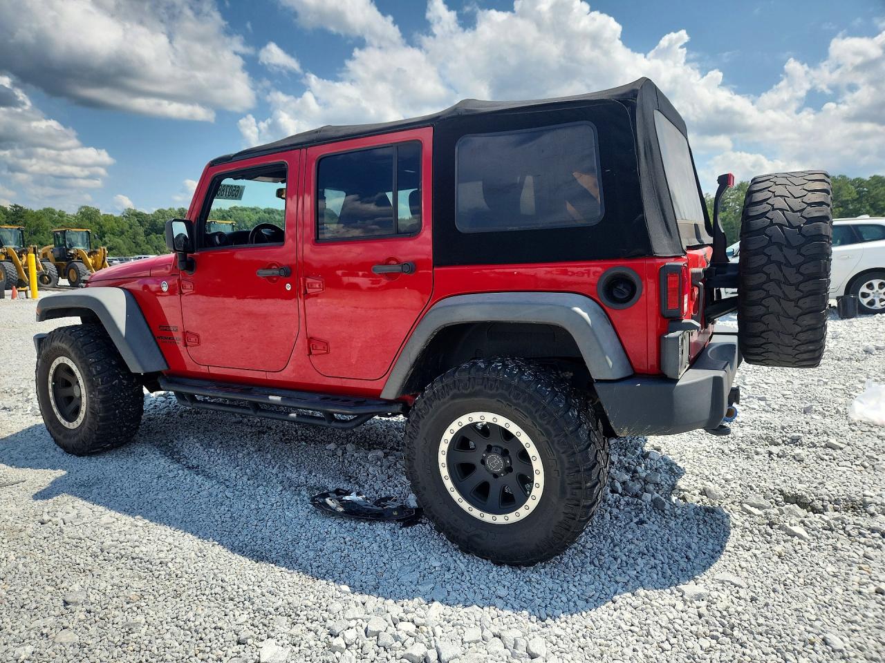 2014 Jeep Wrangler Unlimited Sport Red vin: 1C4BJWDG6EL155349