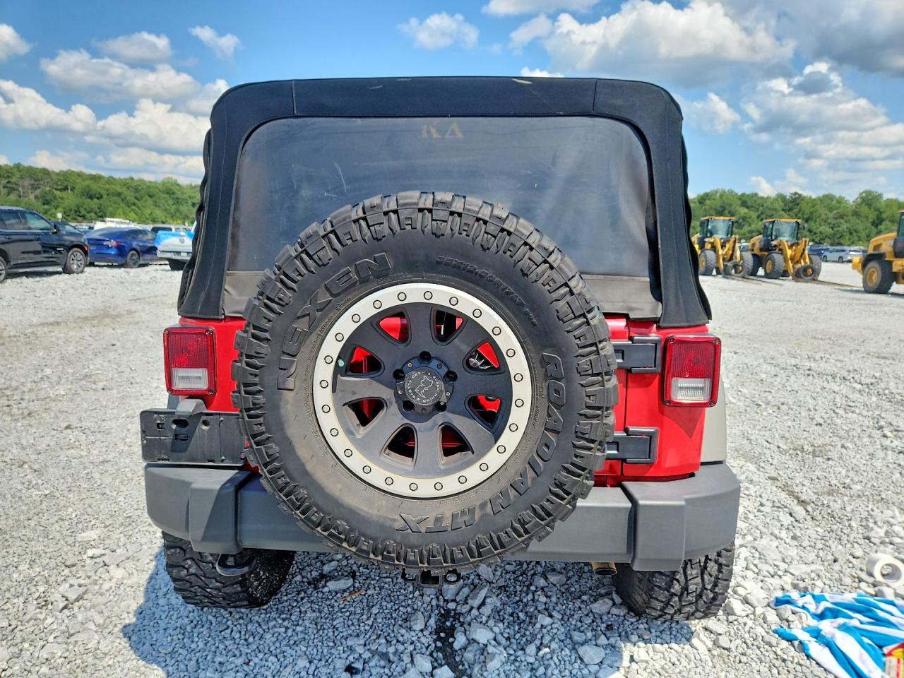 2014 Jeep Wrangler Unlimited Sport Red vin: 1C4BJWDG6EL155349