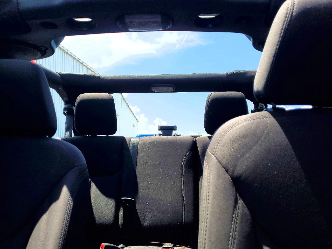 2014 Jeep Wrangler Unlimited Sport Черный vin: 1C4BJWDG6EL269240