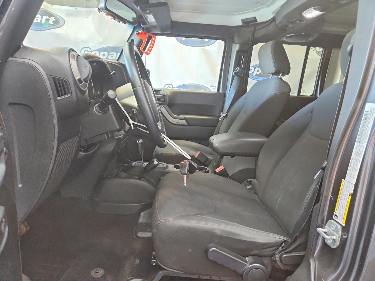 2014 Jeep Wrangler Unlimited Sport Gray vin: 1C4BJWDG6EL270288