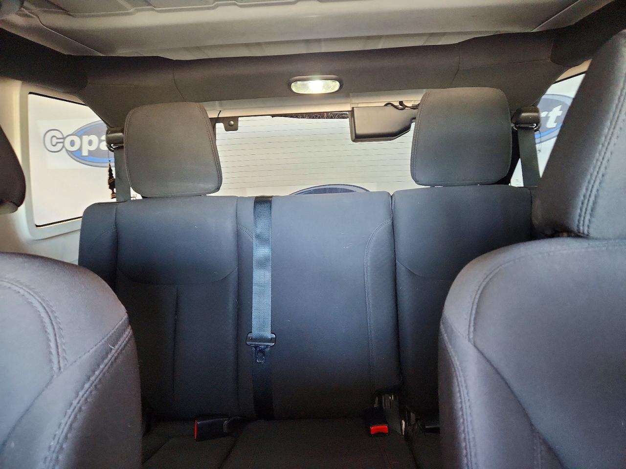 2014 Jeep Wrangler Unlimited Sport Gray vin: 1C4BJWDG6EL270288